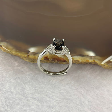 Green Tourmaline 8.0 by 6.0 by 2.3mm (estimated) in 925 Silver Ring 2.10g - Huangs Jadeite and Jewelry Pte Ltd