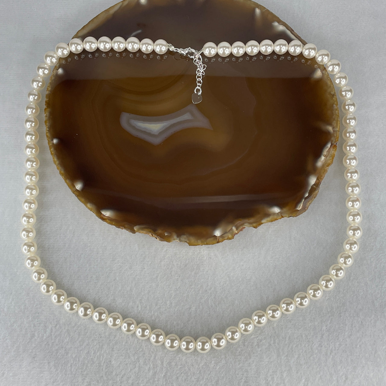 Natural Faux White Pearl Beads Necklace 47.12g 54cm 8.1mm 71 Beads