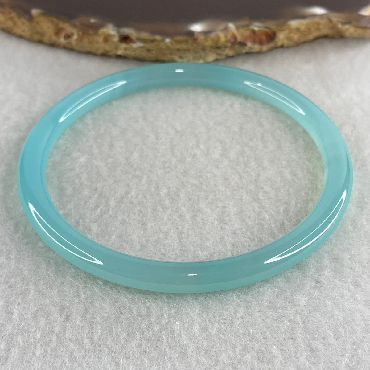 Natural Blue Chalcedony Agate Bangle | 61.2mm Inner Diameter (15.13g 5.6x6.0mm | Perfect Flawless Grade | Serenity, Eloquence & Calming Mind) - Huangs Jadeite and Jewelry Pte Ltd