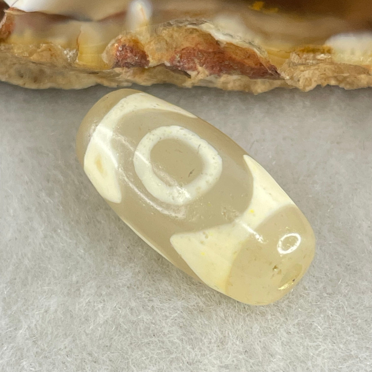 Natural Powerful Tibetan Old Oily Agate 3 Eyes Dzi Bead Heavenly Master (Tian Zhu) 三眼天诛 2.90g 20.1 by 10.1mm - Huangs Jadeite and Jewelry Pte Ltd