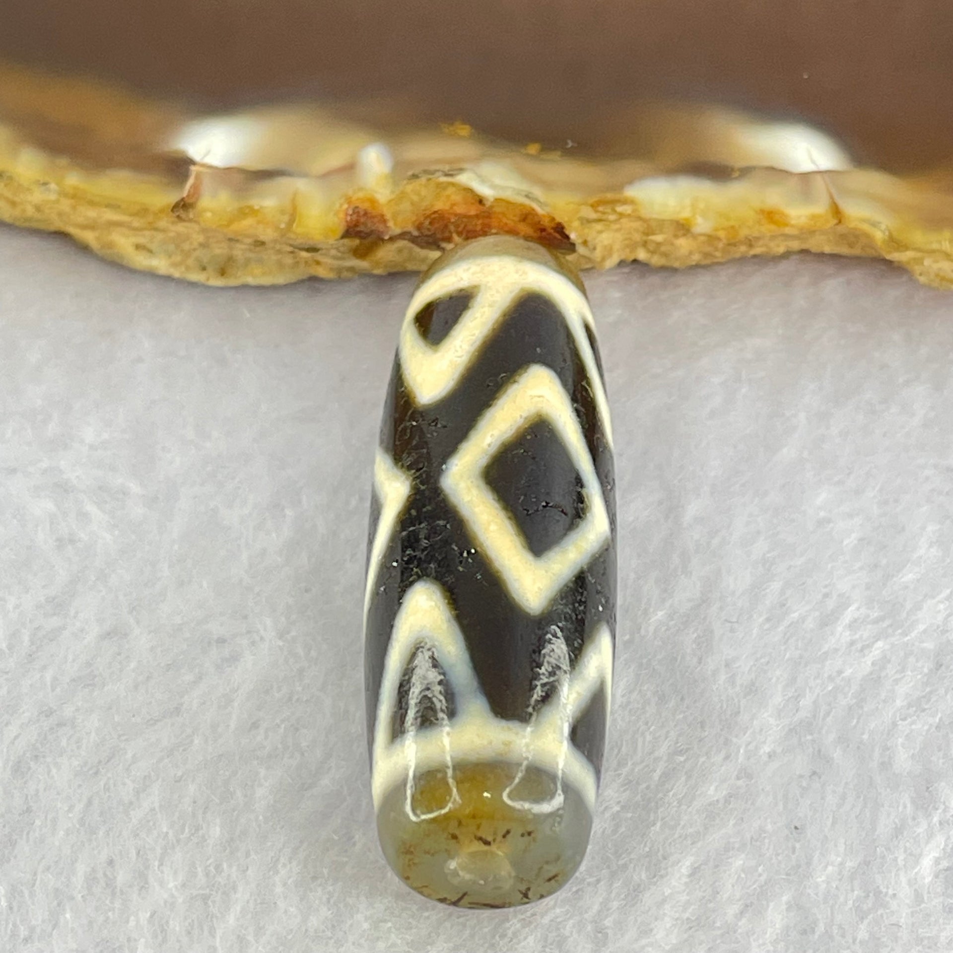 Natural Powerful Tibetan Old Oily Agate 3-Eye Vajra Dzi Bead Heavenly Master (Tian Zhu) 三眼天珠 10.20g 38.4 by 12.9mm - Huangs Jadeite and Jewelry Pte Ltd