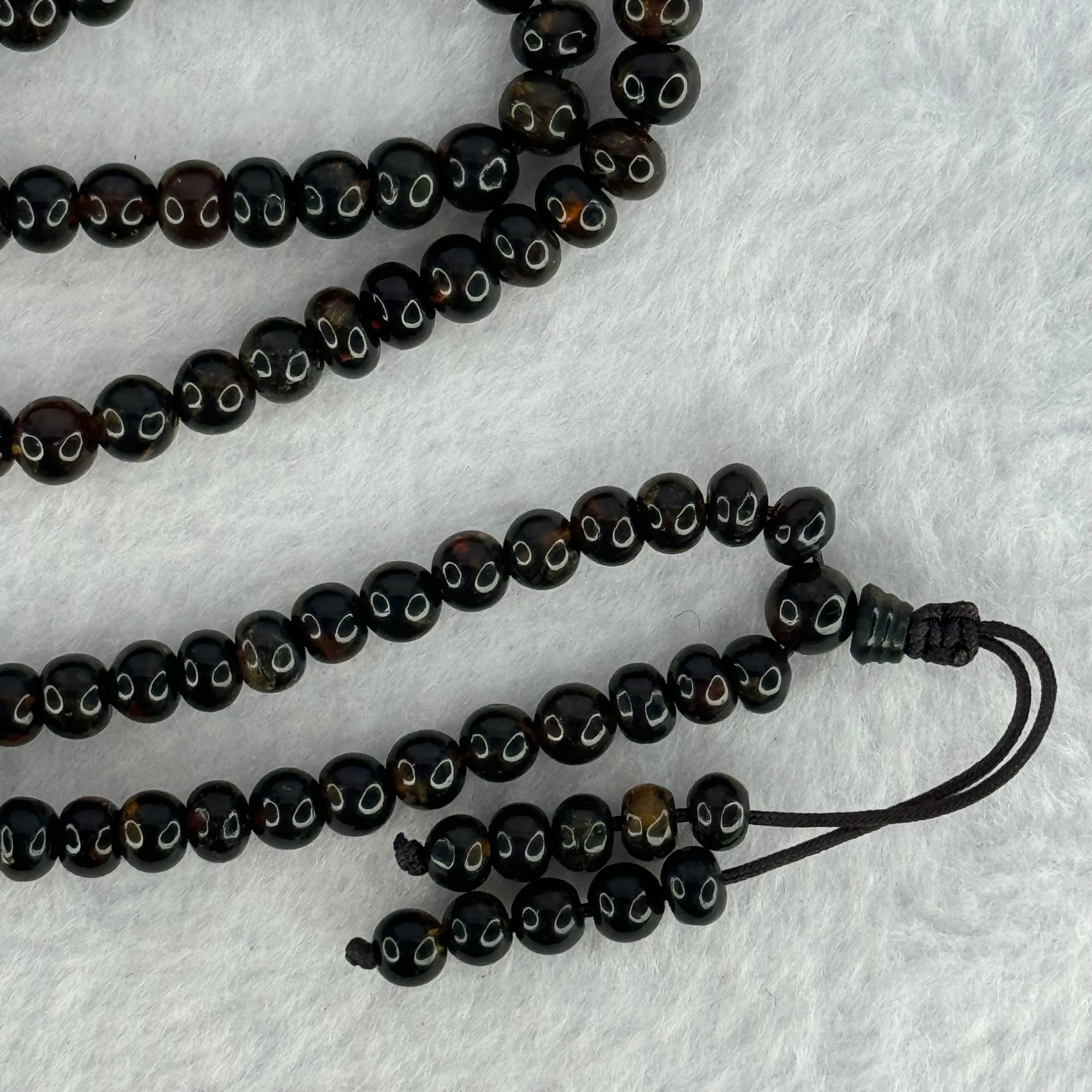 Natural Black Gold King Amber Beads Bracelet 天然黑金翁王琥珀手链 9.65g 50cm 5.0mm 118 Beads - Huangs Jadeite and Jewelry Pte Ltd
