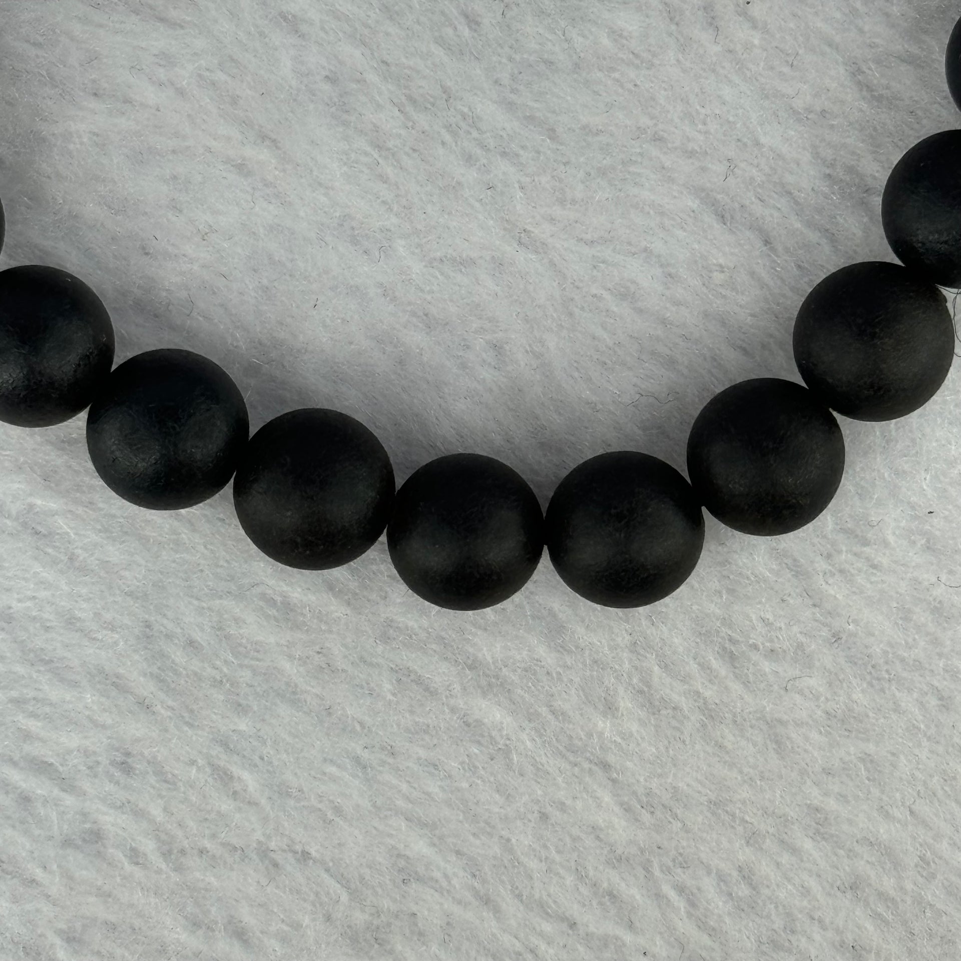 Natural Dark Matt Black Amber Beads Bracelet 天然大黑天翁琥珀手链 6.37g 14cm 8.1mm 22 Beads - Huangs Jadeite and Jewelry Pte Ltd