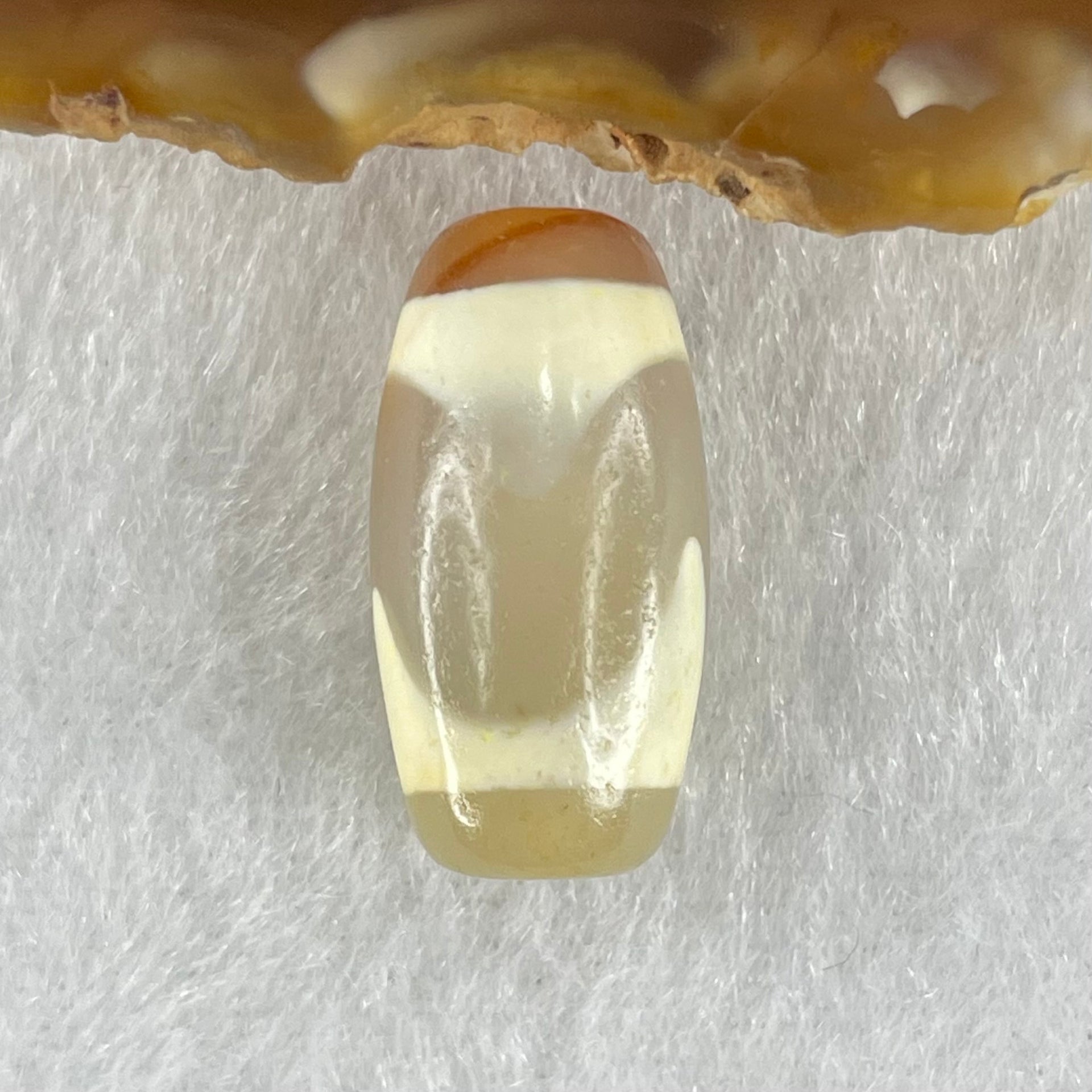 Natural Powerful Tibetan Old Oily Agate Tiger Tooth Daluo Dzi Bead Heavenly Master (Tian Zhu) 虎呀天诛 3.09g 20.1 by 10.3mm - Huangs Jadeite and Jewelry Pte Ltd