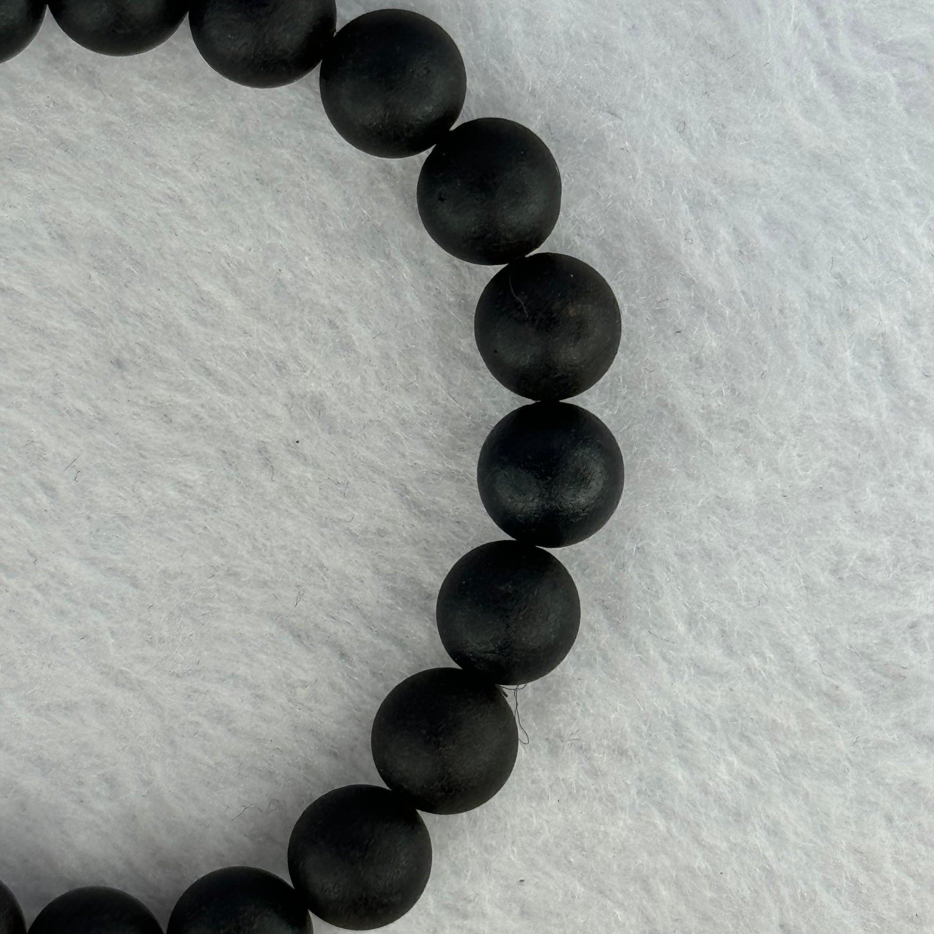 Natural Dark Matt Black Amber Beads Bracelet 天然大黑天翁琥珀手链 6.37g 14cm 8.1mm 22 Beads - Huangs Jadeite and Jewelry Pte Ltd