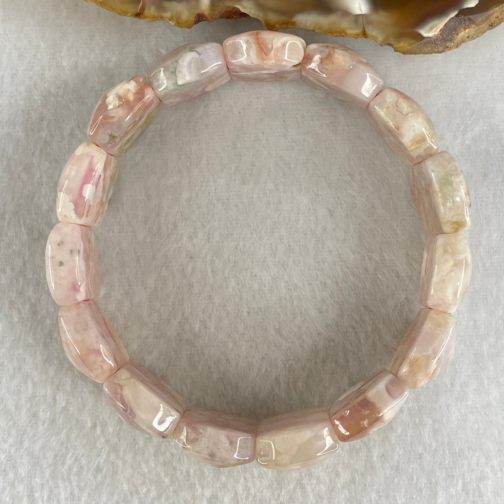 Above Average Natural Pink Flower Agate Shou Pai Bracelet 39.89g 17cm 17.9 by 13.0mm 15 Pieces (Slight External Rough) - Huangs Jadeite and Jewelry Pte Ltd