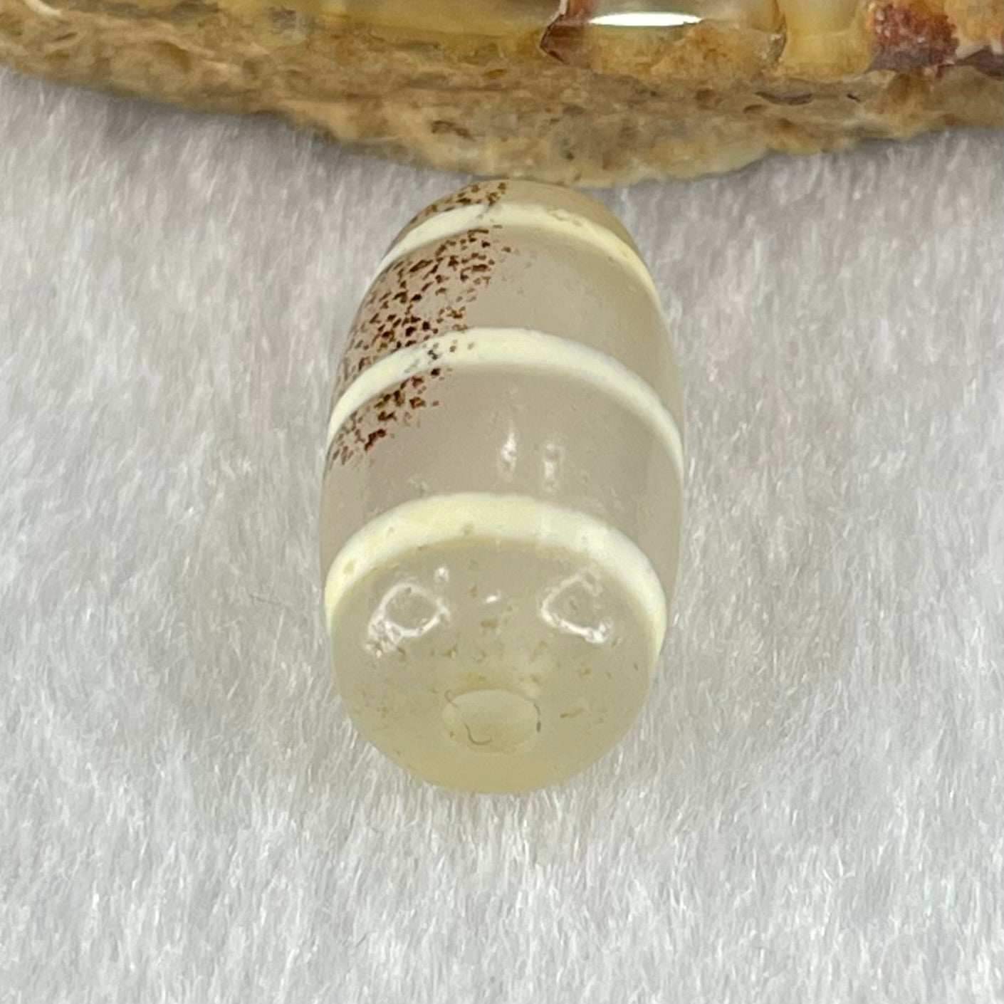 Natural Powerful Tibetan Old Oily Agate 3-Lines Dzi Bead Heavenly Master (Tian Zhu) 三行天诛 3.13g 17.7 by 9.9mm - Huangs Jadeite and Jewelry Pte Ltd