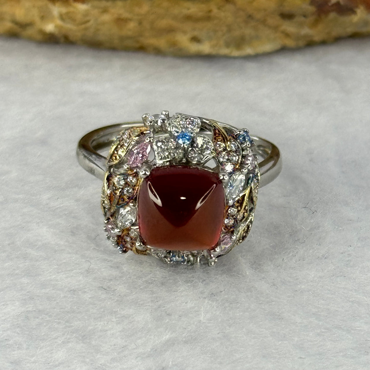 Natural Red Carnelian Agate with Crystals In 925 Sliver Ring (Adjustable Size) 3.89g 8.0 by 8.0 by 6.5mm - Huangs Jadeite and Jewelry Pte Ltd