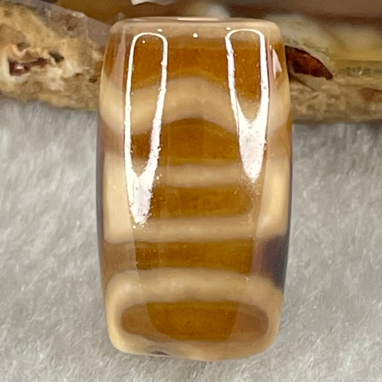 Natural Powerful Tibetan Old Oily Agate Sky Door Serenity 1 Eye Dzi Bead Heavenly Master (Tian Zhu) 一眼天门天诛 4.71g 20.1 by 11.7mm - Huangs Jadeite and Jewelry Pte Ltd