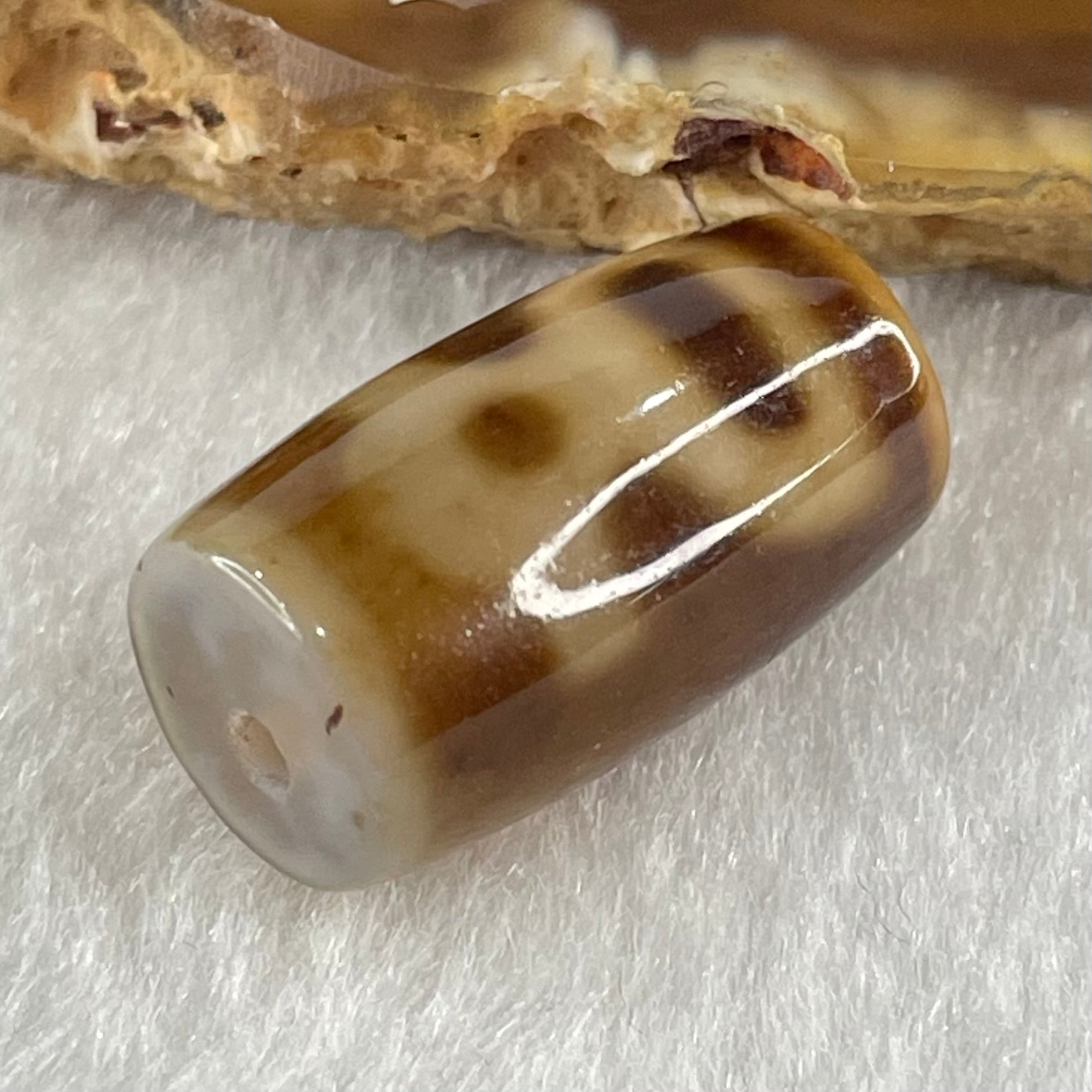 Natural Powerful Tibetan Old Oily Agate Double Cai Shen Dzi Bead Heavenly Master (Tian Zhu) 双财神长天珠 4.84g 20.4 by 11.6mm - Huangs Jadeite and Jewelry Pte Ltd