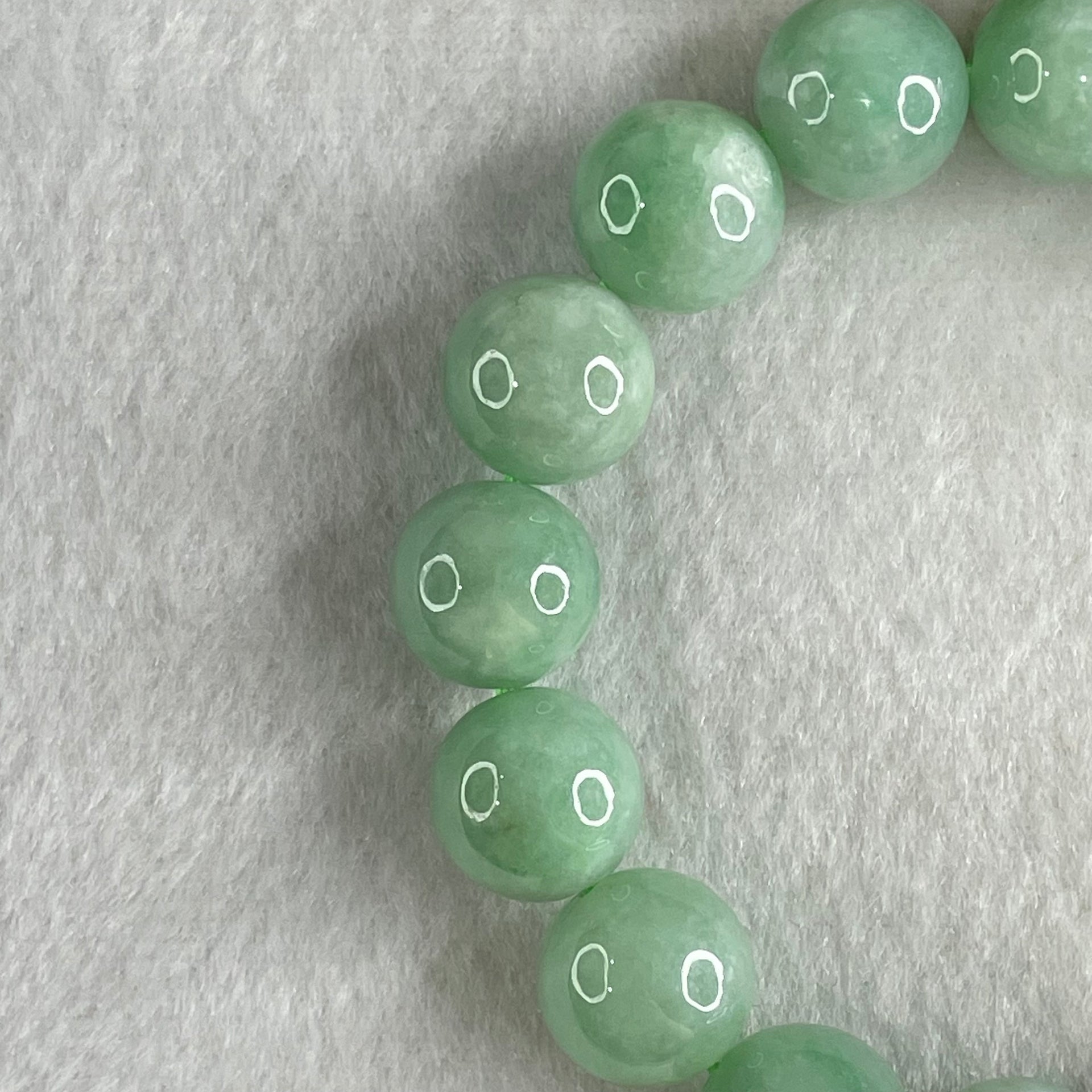 Type A Green Jadeite Beads Bracelet 59.95g 16cm 13.2mm 16 Beads - Huangs Jadeite and Jewelry Pte Ltd