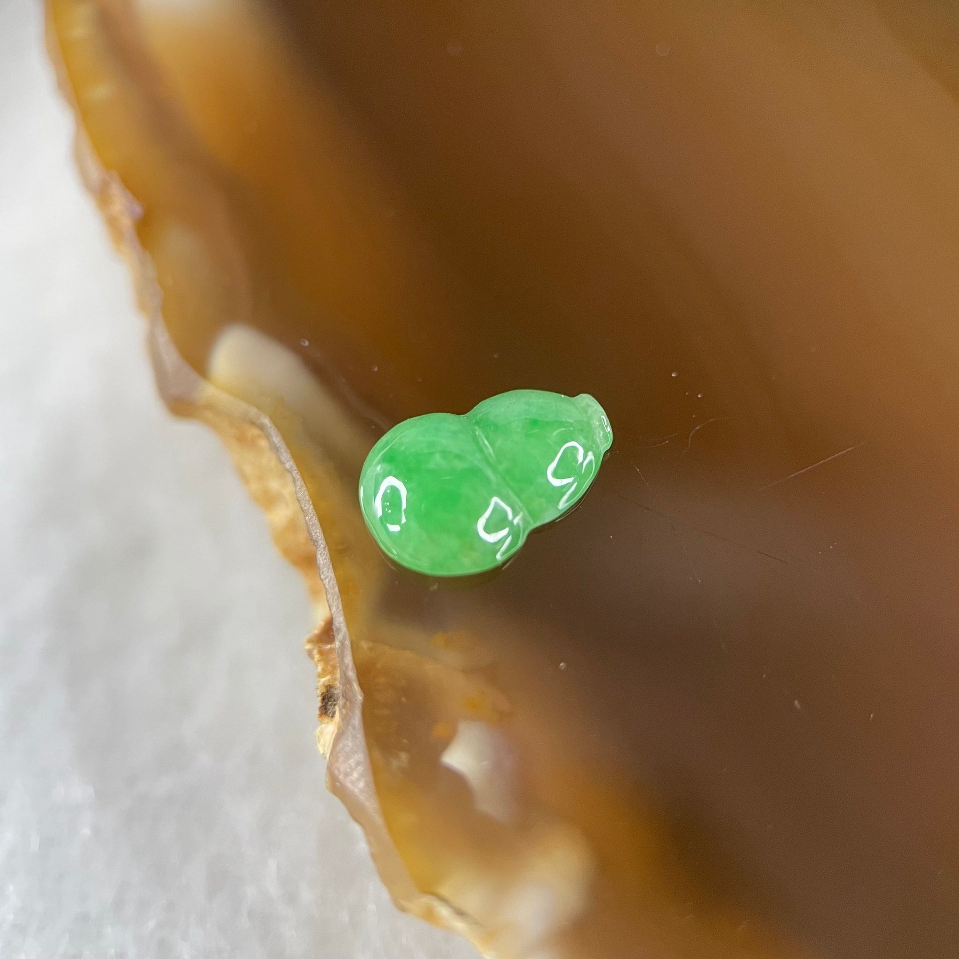 Type A Old Mine Spicy Green Jadeite Hulu Charm Stone For Setting 0.21g 8.5 by 5.5 by 2.2mm - Huangs Jadeite and Jewelry Pte Ltd
