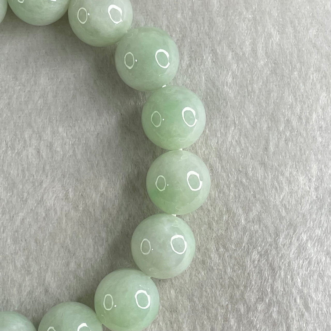 Type A Light Green Jadeite Beads Bracelet 55.91g 16cm 12.7mm 16 Beads - Huangs Jadeite and Jewelry Pte Ltd