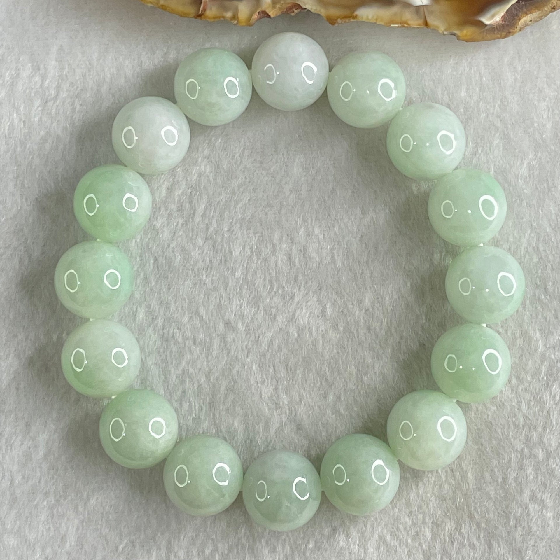 Type A Light Green Jadeite Beads Bracelet 55.91g 16cm 12.7mm 16 Beads - Huangs Jadeite and Jewelry Pte Ltd