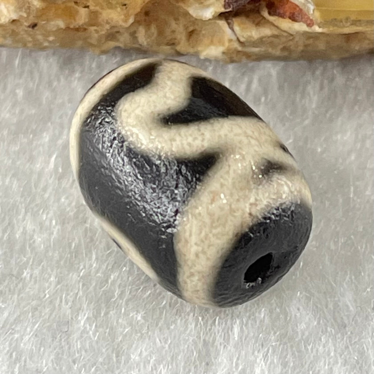 Natural Powerful Tibetan Old Oily Agate Double Lotus Dzi Bead Heavenly Master (Tian Zhu) 莲花天珠 2.13g 13.9 by 10.1mm - Huangs Jadeite and Jewelry Pte Ltd