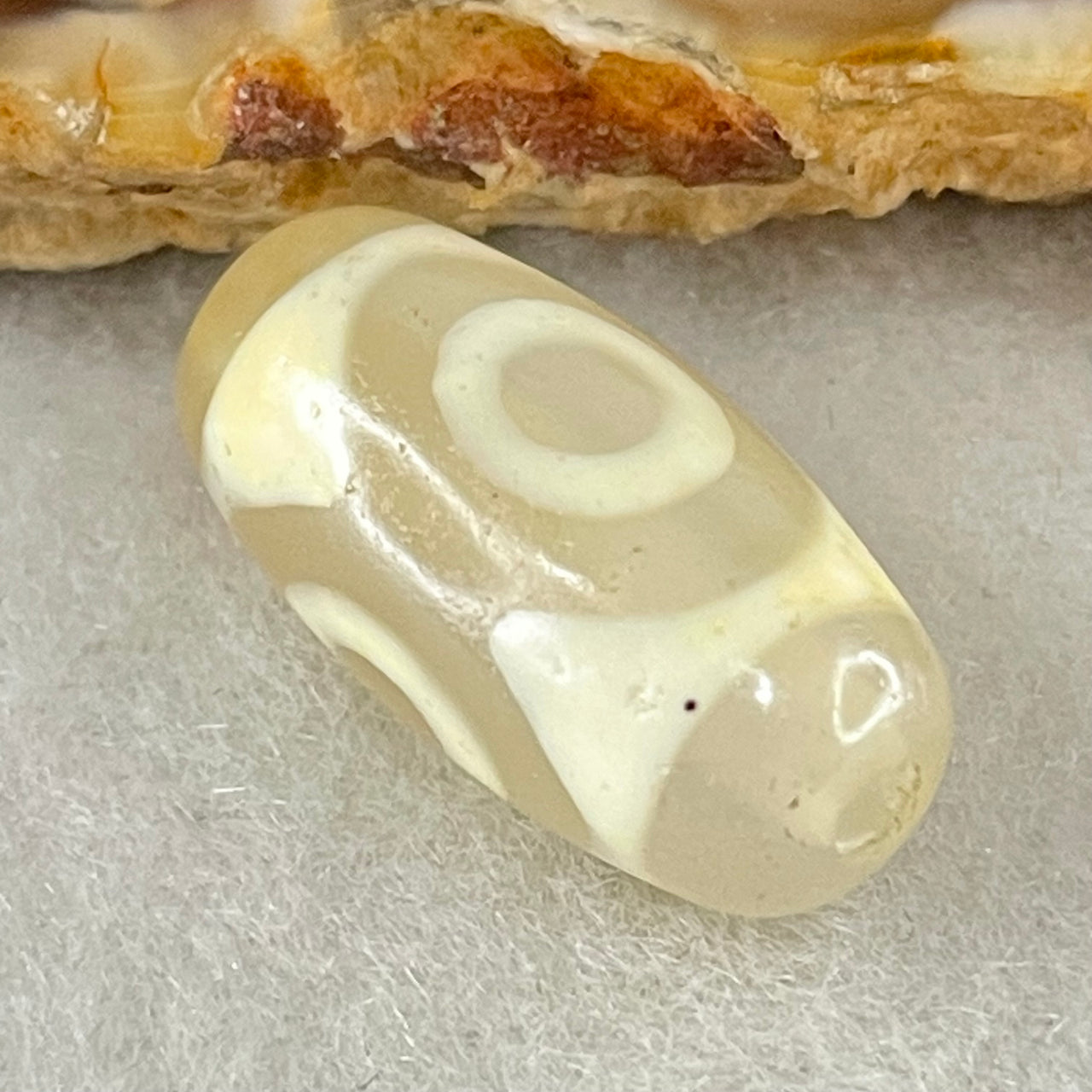 Natural Powerful Tibetan Old Oily Agate 3 Eyes Dzi Bead Heavenly Master (Tian Zhu) 三眼天诛 2.92g 20.1 by 10.1mm - Huangs Jadeite and Jewelry Pte Ltd
