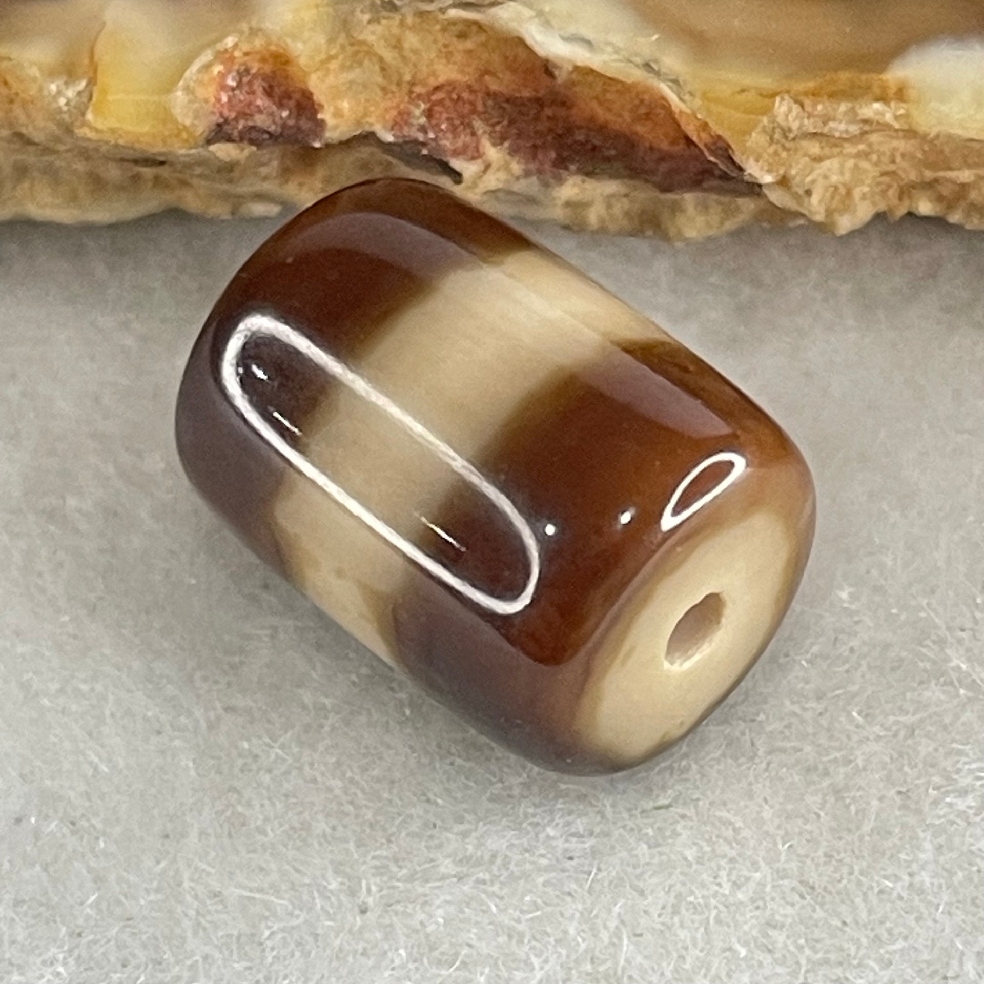 Natural Powerful Tibetan Old Oily Agate One Line Dzi Bead Heavenly Master (Tian Zhu) 2.44g 13.3 by 10.1mm - Huangs Jadeite and Jewelry Pte Ltd