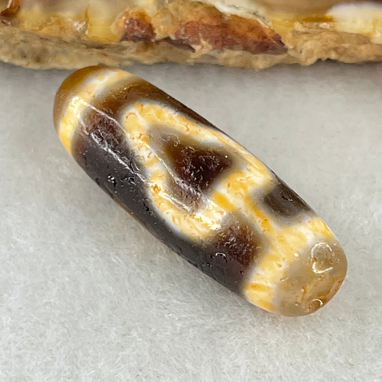 Natural Powerful Tibetan Old Oily Double Bodhi Tree Dzi Bead Heavenly Master (Tian Zhu) 菩提树天珠 3.35g 26.9 by 9.6mm - Huangs Jadeite and Jewelry Pte Ltd