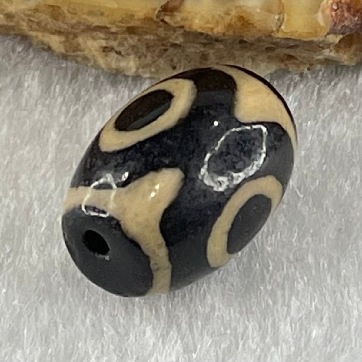 Natural Powerful Tibetan Old Oily Agate 3 Eyes Dzi Bead Heavenly Master (Tian Zhu) 三眼天诛 2.06g 13.5 by 10.0mm - Huangs Jadeite and Jewelry Pte Ltd