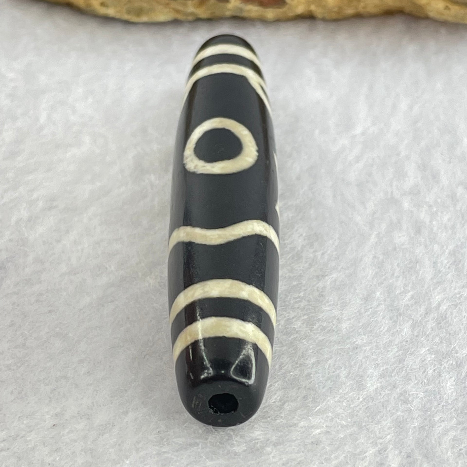 Natural Powerful Tibetan Old Oily Agate Sky Door Serenity 1 Eye Dzi Bead Heavenly Master (Tian Zhu) 一眼天诛 15.23g 60.1 by 13.0mm - Huangs Jadeite and Jewelry Pte Ltd