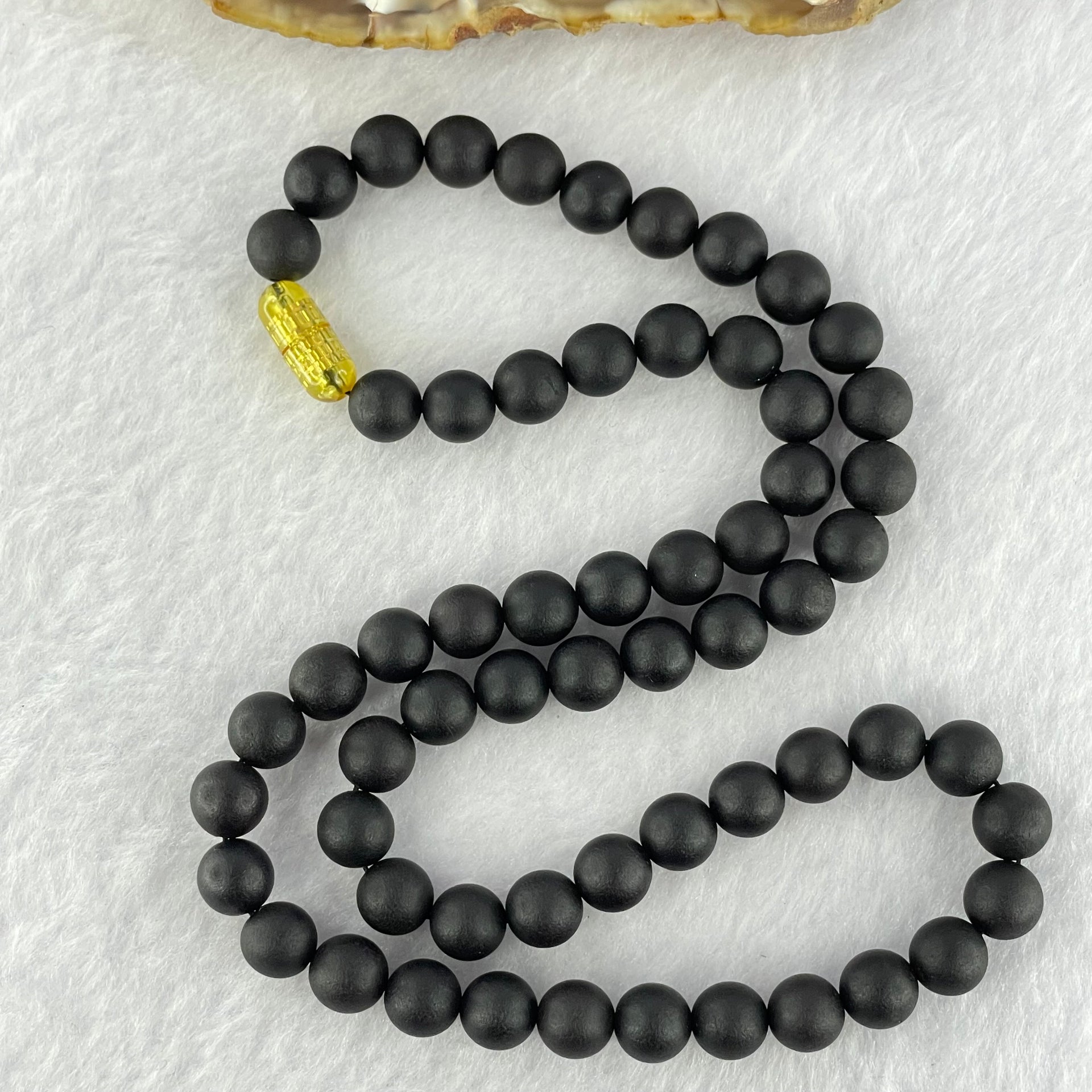 Natural Dark Matt Black Amber Beads Necklace 天然大黑天翁琥珀项链 14.98g 44cm 7.7mm 60 Beads - Huangs Jadeite and Jewelry Pte Ltd