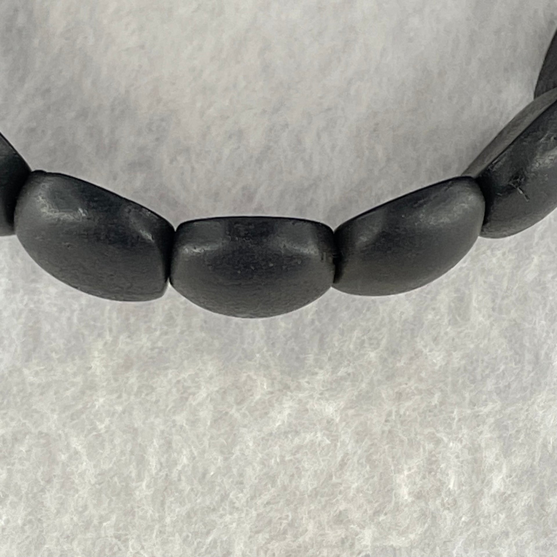 Natural Dark Matt Black Red Amber Beads Bracelet 天然大黑天翁琥珀手链 18.63g 18cm 20.2 by 13.1 by 6.8mm 16pcs - Huangs Jadeite and Jewelry Pte Ltd