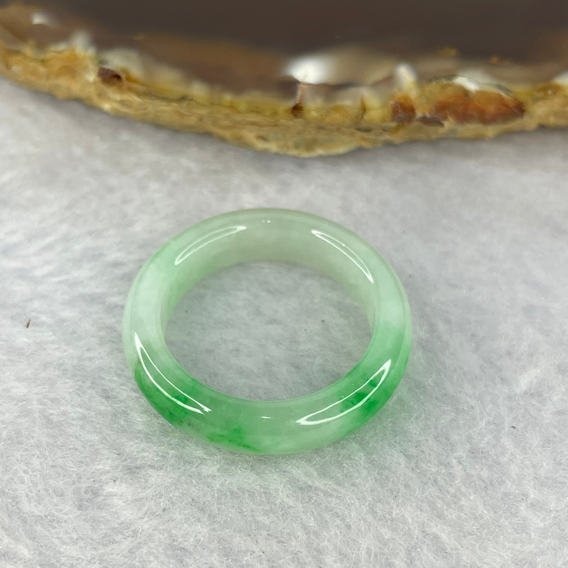 Type A Green with Spicy Green Piao Hua Jadeite Ring 3.50g 5.5 by 3.6 mm US 8.25 / HK 18 (Slight Internal Line) - Huangs Jadeite and Jewelry Pte Ltd