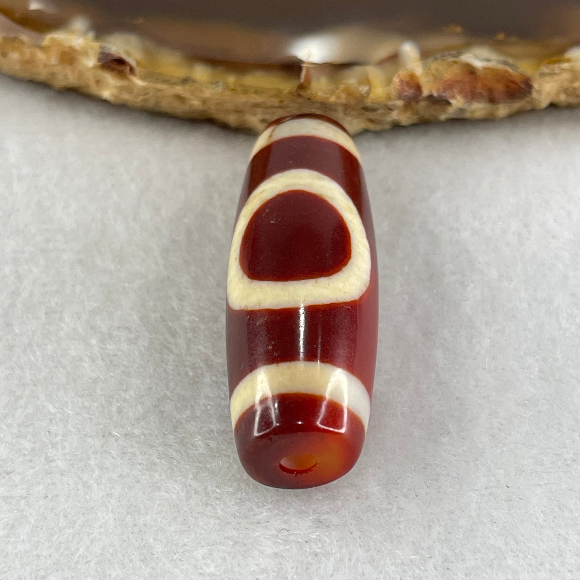 Natural Powerful Tibetan Old Oily Red White Agate One Eye Earth Element Dzi Bead Heavenly Master (Tian Zhu) 一眼土元素天珠 9.05g 36.4 by 12.8mm - Huangs Jadeite and Jewelry Pte Ltd