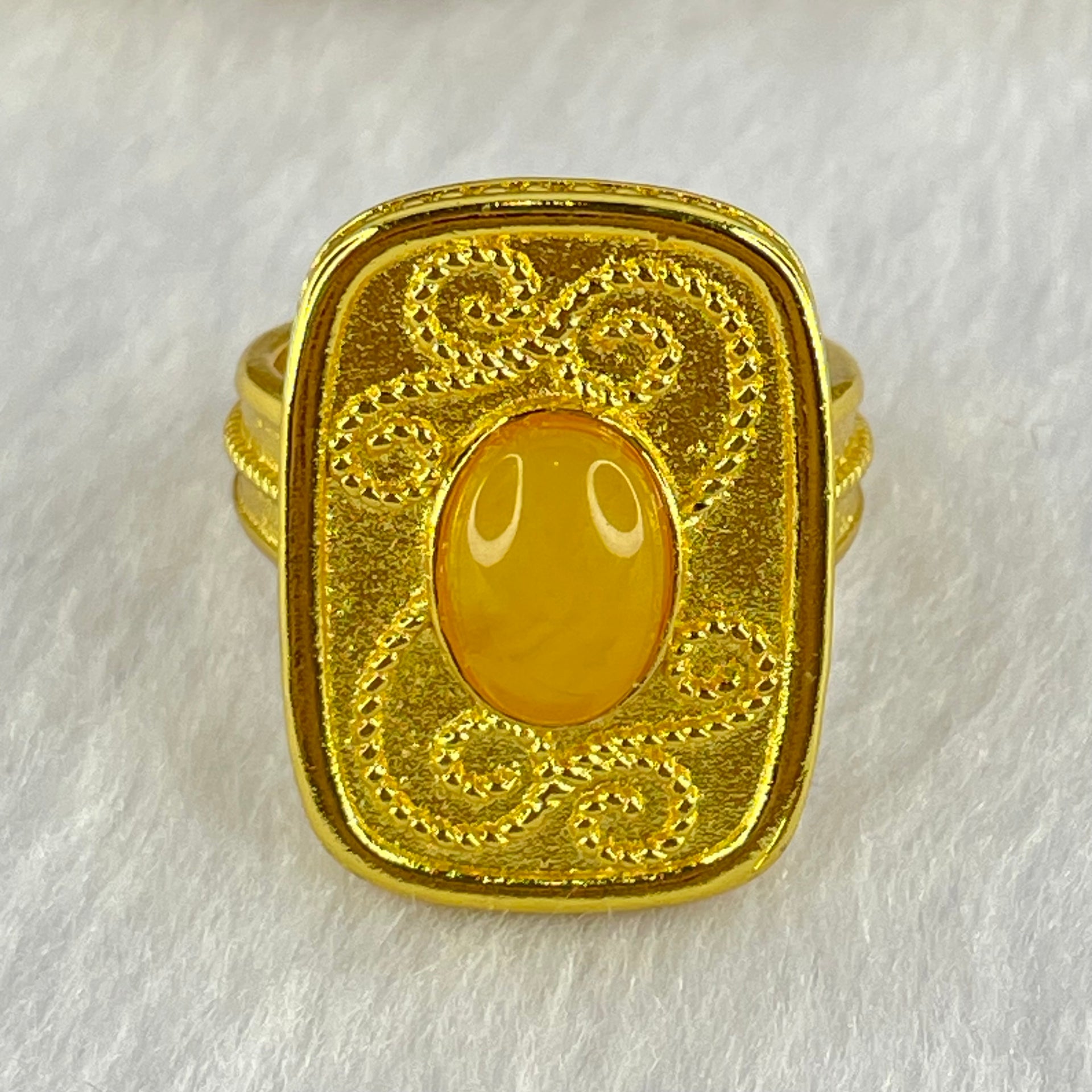 Natural Yellow with Butterscotch Amber in Sliver Gold Color Ring (Adjustable Size) 7.42g  9.9 by 6.9 by 3.5mm - Huangs Jadeite and Jewelry Pte Ltd