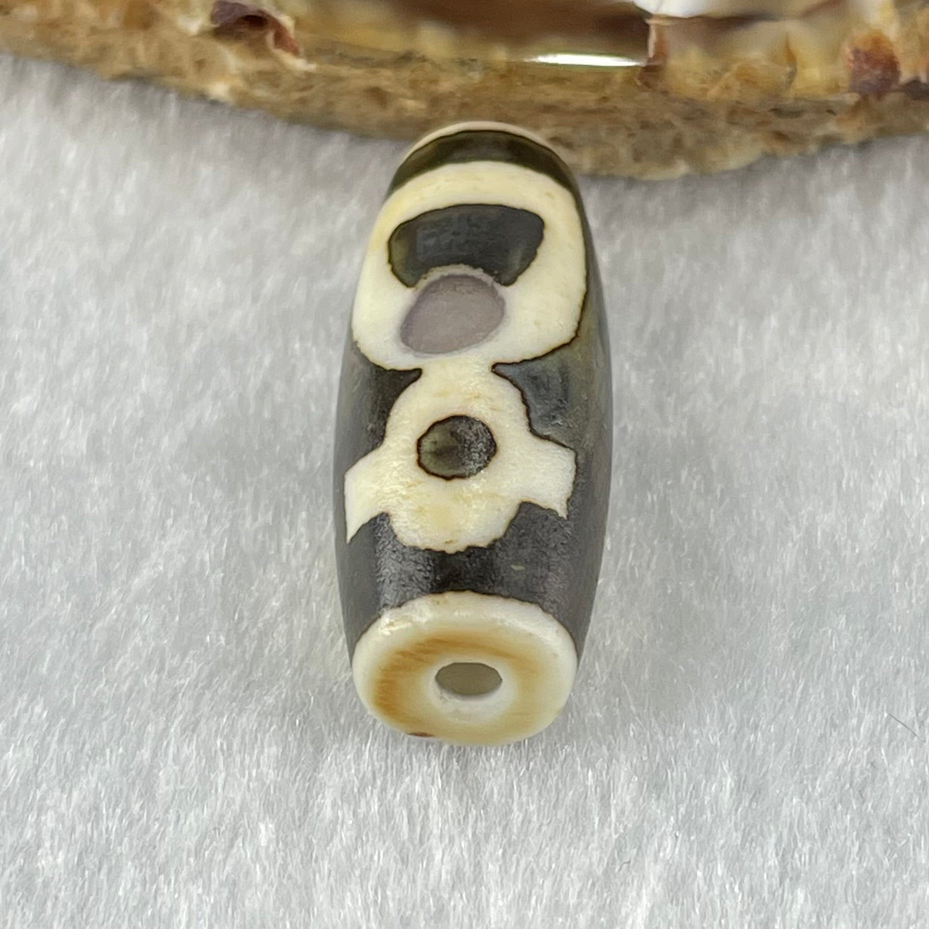 Natural Powerful Tibetan Old Oily Agate Double Cai Shen Dzi Bead Heavenly Master (Tian Zhu) 双财神长天珠 5.67g 28.8 by 11.4mm - Huangs Jadeite and Jewelry Pte Ltd