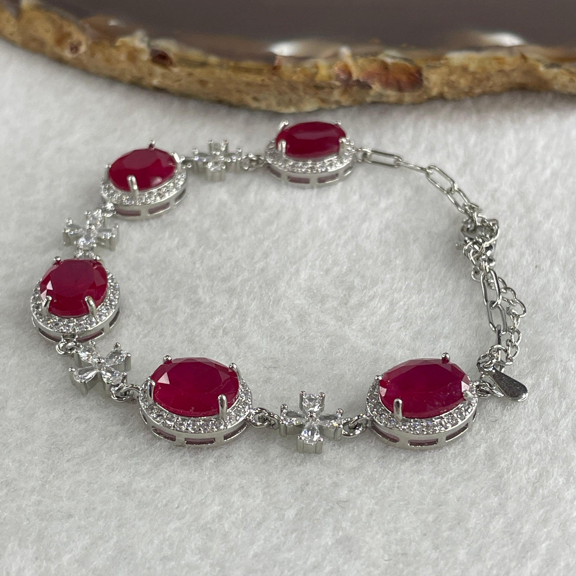 Certified Man Made Ruby Bracelet with Cubic Zirconia9.50g 10.0 by 8.0 by 3.0mm - Huangs Jadeite and Jewelry Pte Ltd