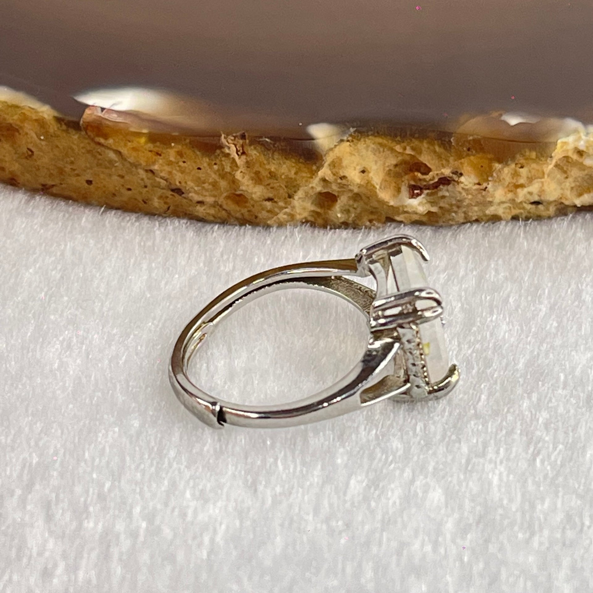 Natural Rainbow Moonstone in S925 Sliver Ring (Adjustable Ring) 2.68g 8.3 by 4.2mm - Huangs Jadeite and Jewelry Pte Ltd