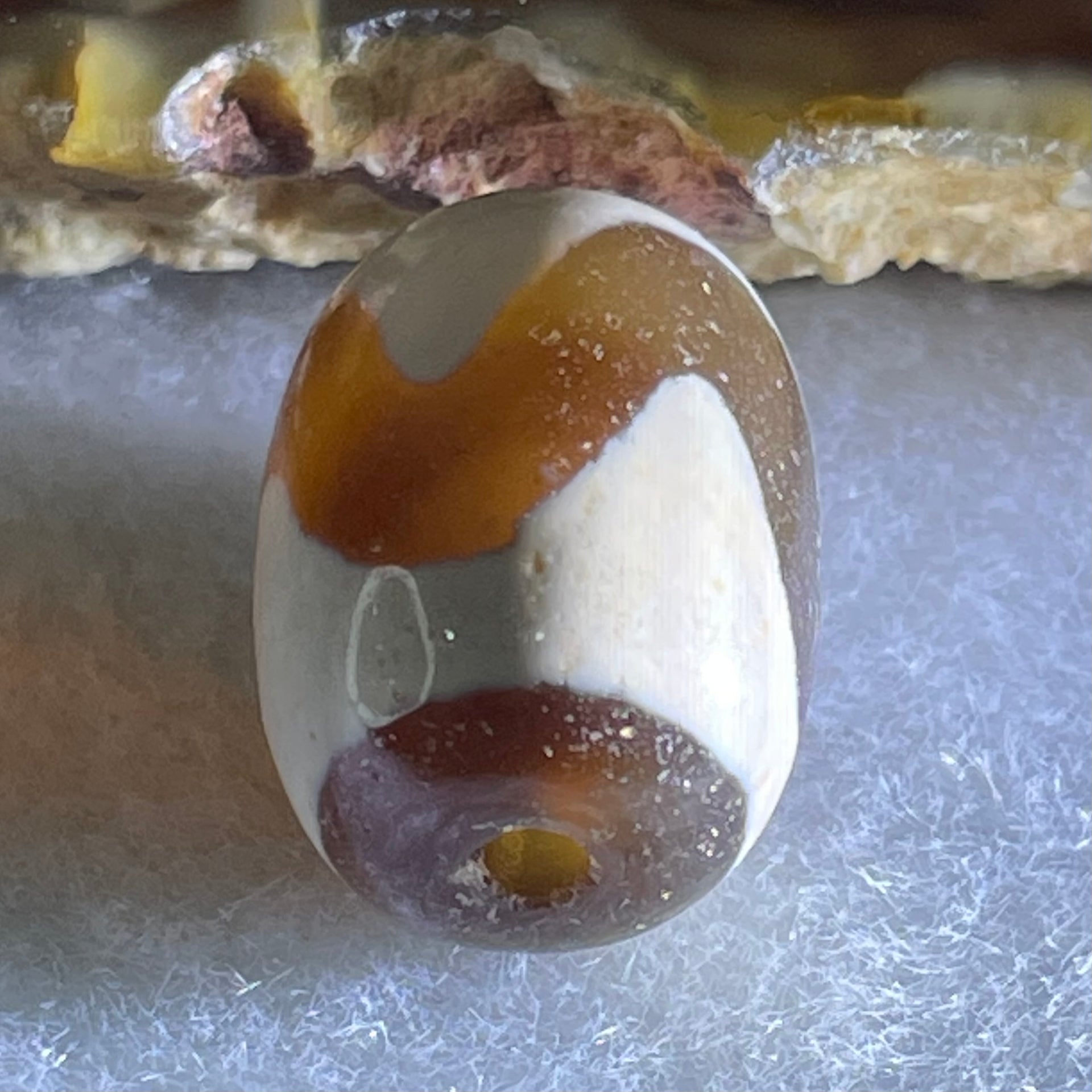 Natural Powerful Tibetan Old Oily Agate Tiger Tooth Daluo Dzi Bead Heavenly Master (Tian Zhu) 虎呀天诛 4.03g 17.0 by 12.4mm - Huangs Jadeite and Jewelry Pte Ltd