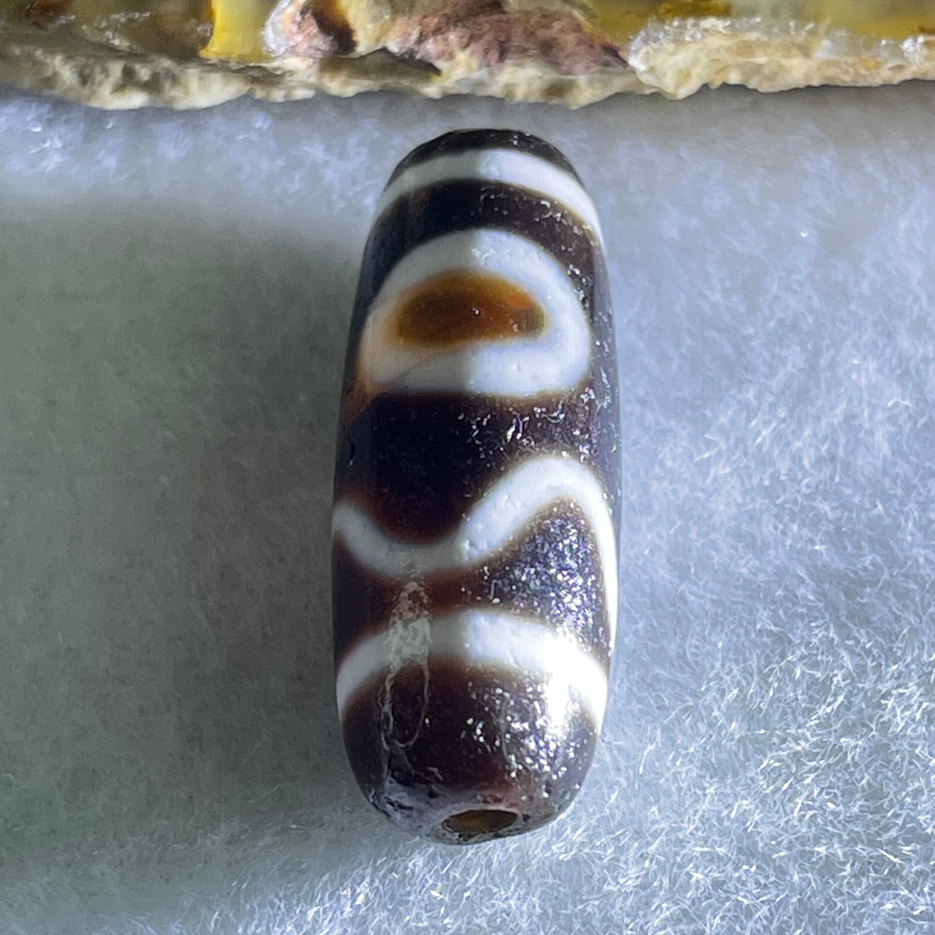 Natural Powerful Tibetan Old Oily Agate Sky Door Serenity 1 Eye Dzi Bead Heavenly Master (Tian Zhu) 一眼天诛 4.52g 28.8 by 10.3mm - Huangs Jadeite and Jewelry Pte Ltd