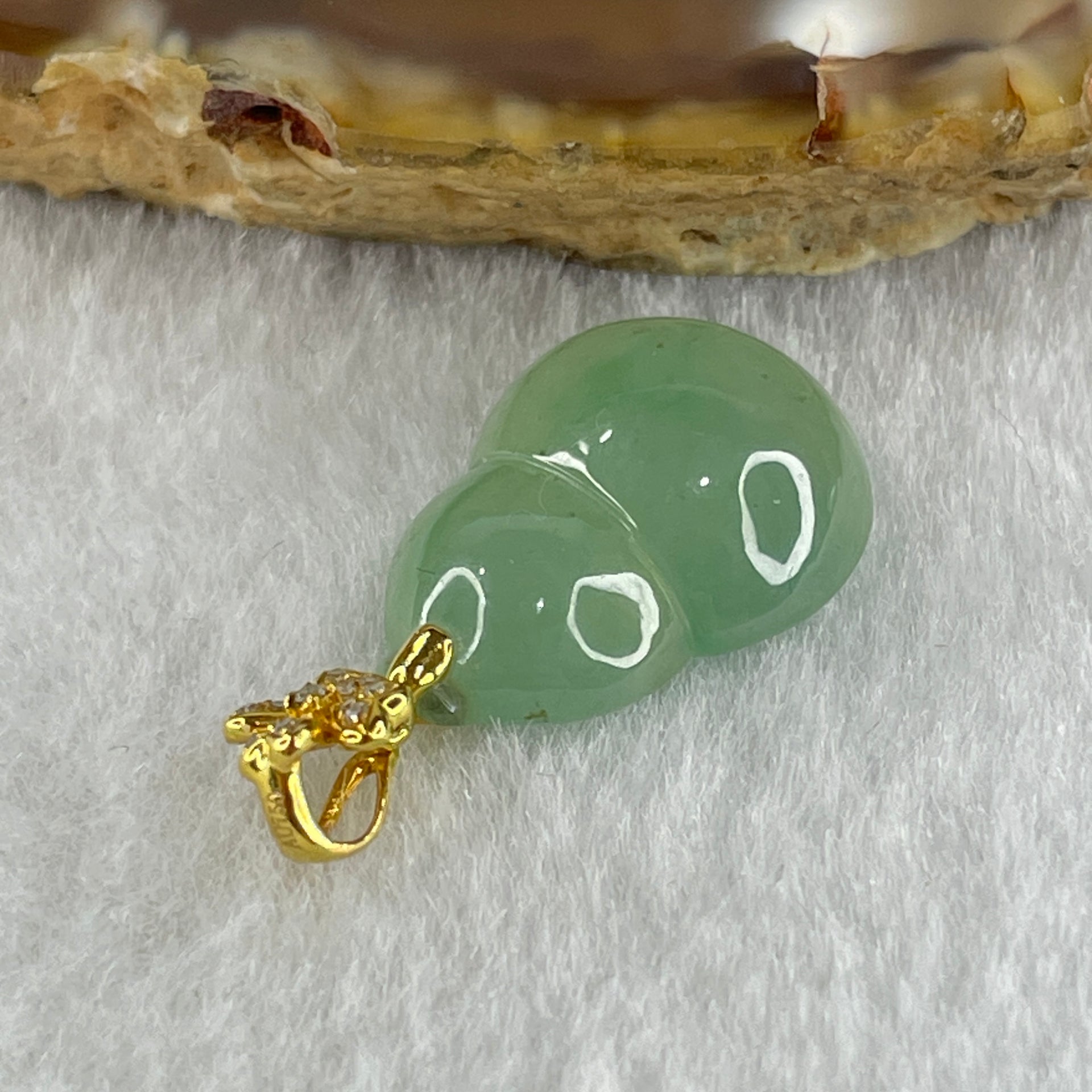 Tye A Natural Icy Green Jadeite Hulu in 18K 750 Yellow Gold and Diamonds Clasp Pendant 2.53g 17.5 by 13.5 by 5.9mm - Huangs Jadeite and Jewelry Pte Ltd