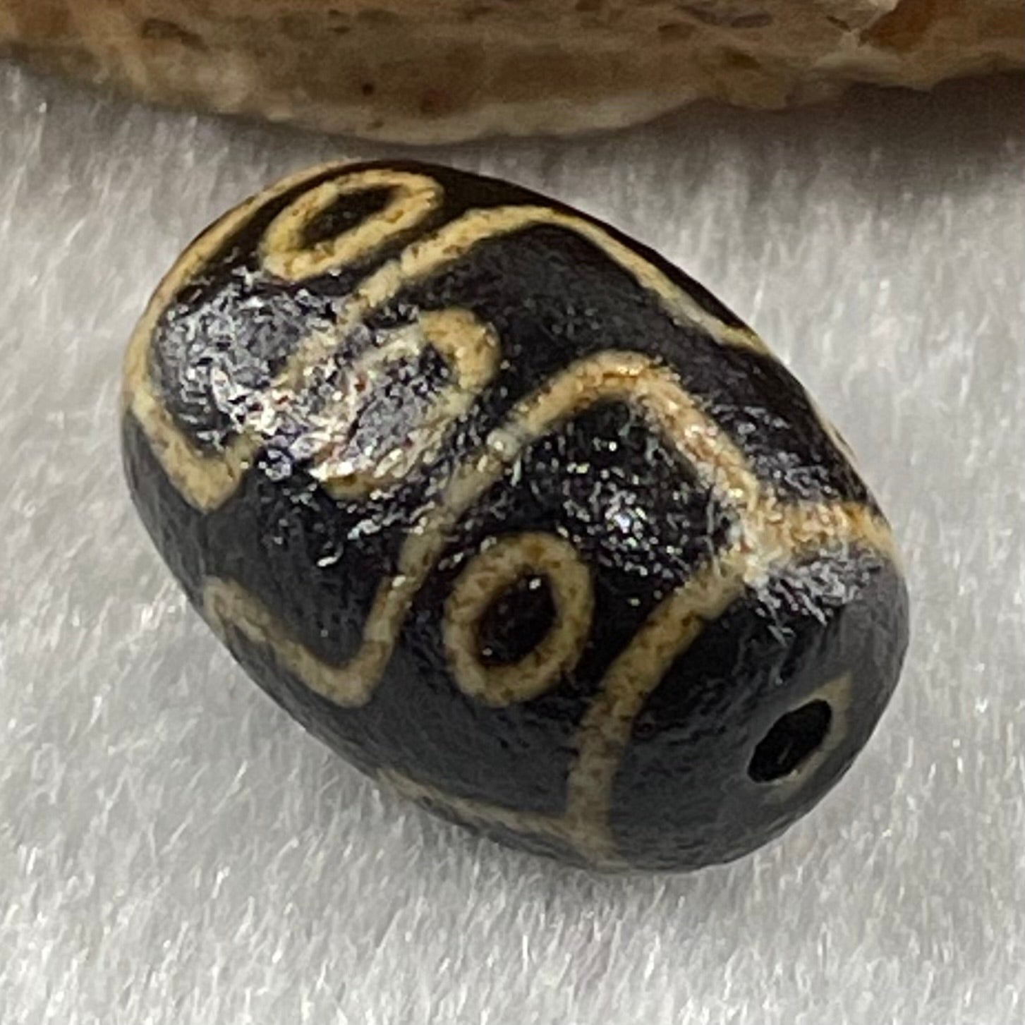 Natural Powerful Tibetan Old Oily Agate 9 Eyes Dzi Bead Heavenly Master (Tian Zhu) 九眼天诛 1.96g 13.6 by 10.0mm - Huangs Jadeite and Jewelry Pte Ltd