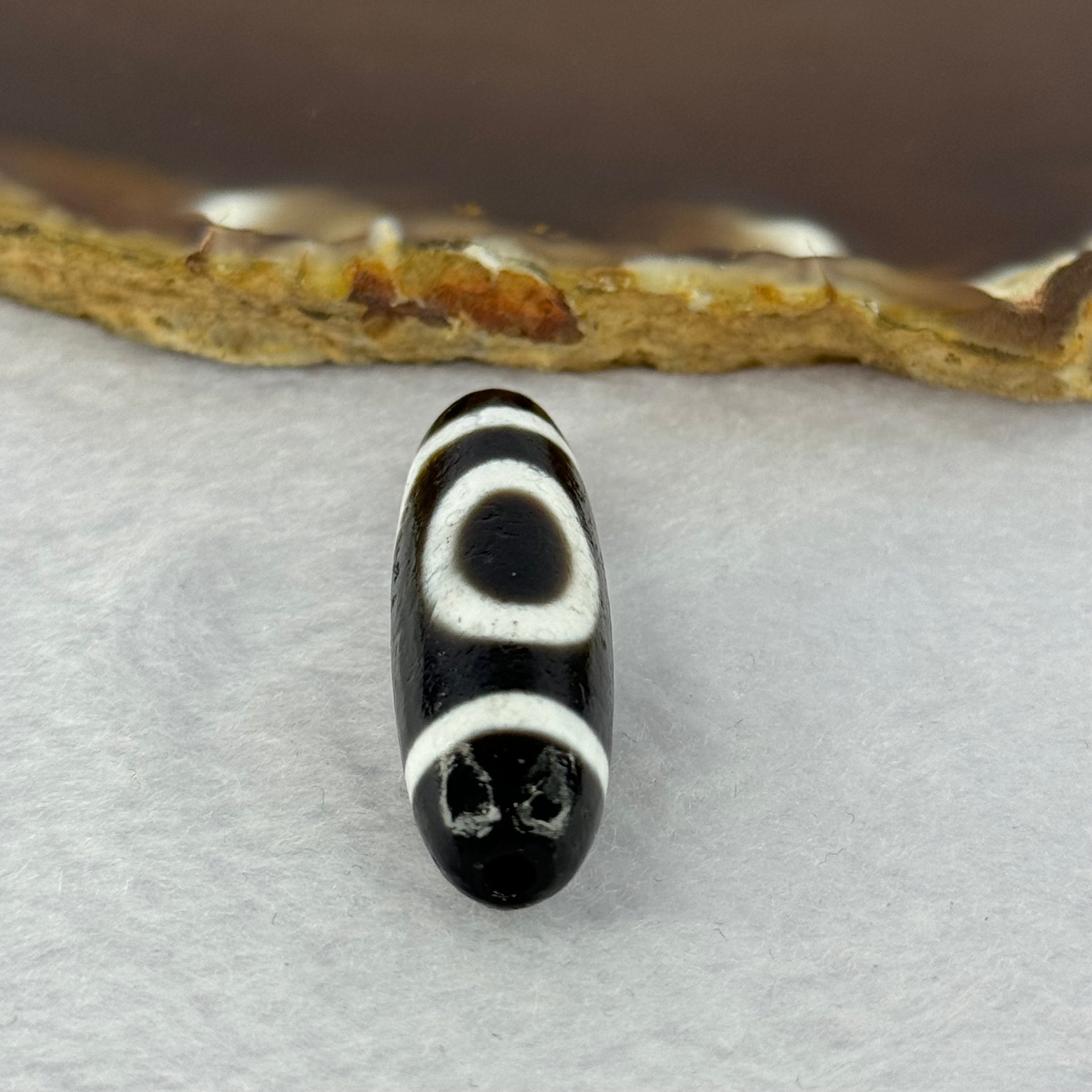 Natural Powerful Tibetan Old Oily Agate 1 Eye With Mountain Support Dzi Bead Heavenly Master (Tian Zhu) 一眼靠天珠 7.14g 36.8 by 11.9mm - Huangs Jadeite and Jewelry Pte Ltd