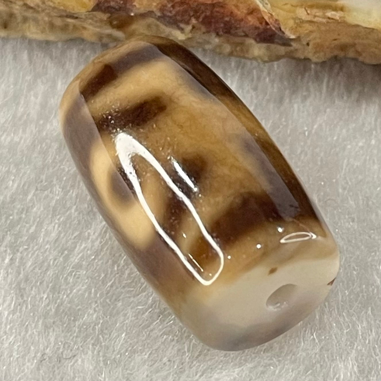 Natural Powerful Tibetan Old Oily Agate Patina Guiren Tairen Human Dzi Bead Totem Amulet Heavenly Master (Tian Zhu) 贵人天诛 4.81g 19.8 by 11.8mm - Huangs Jadeite and Jewelry Pte Ltd