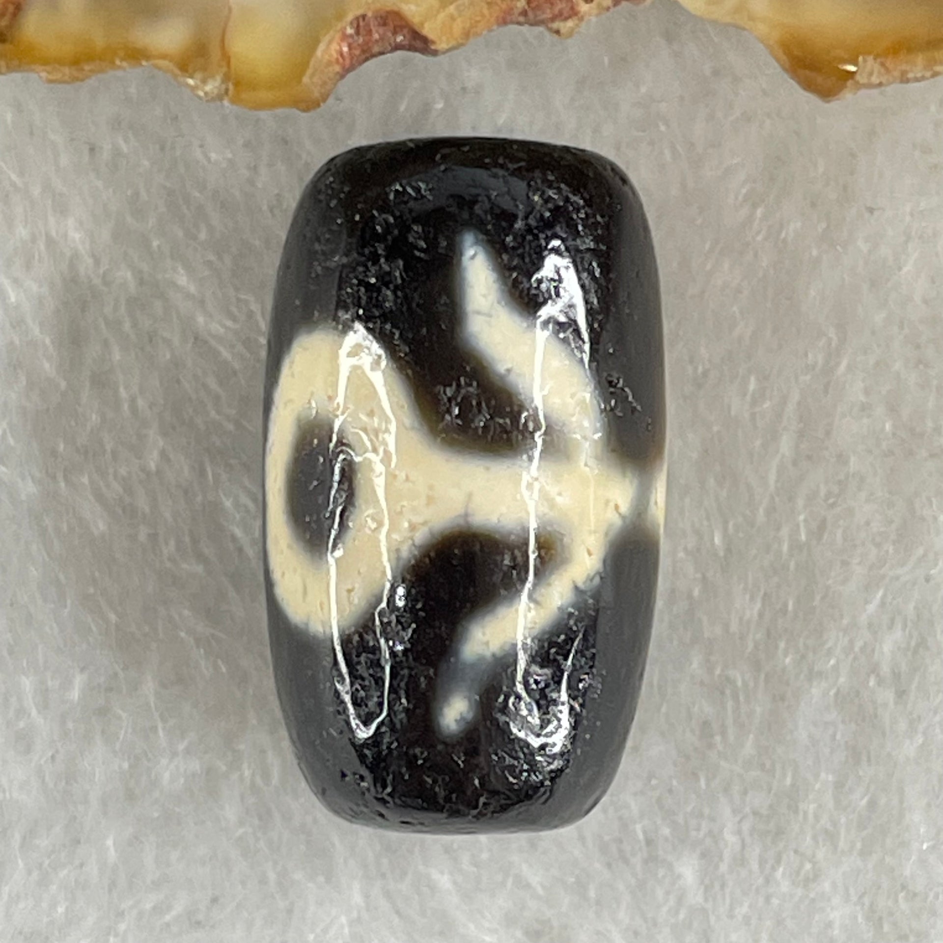 Natural Powerful Tibetan Old Oily Red White Agate Patina Guiren Tairen Human Benefactor Dzi Bead Heavenly Master (Tian Zhu) 贵人天珠 3.37g 18.2 by 10.7mm - Huangs Jadeite and Jewelry Pte Ltd