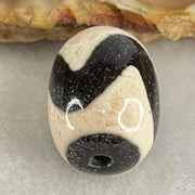 Natural Powerful Tibetan Old Oily Agate Tiger Tooth Daluo Dzi Bead Heavenly Master (Tian Zhu) 虎呀天诛 4.77g 17.7 by 13.3mm - Huangs Jadeite and Jewelry Pte Ltd