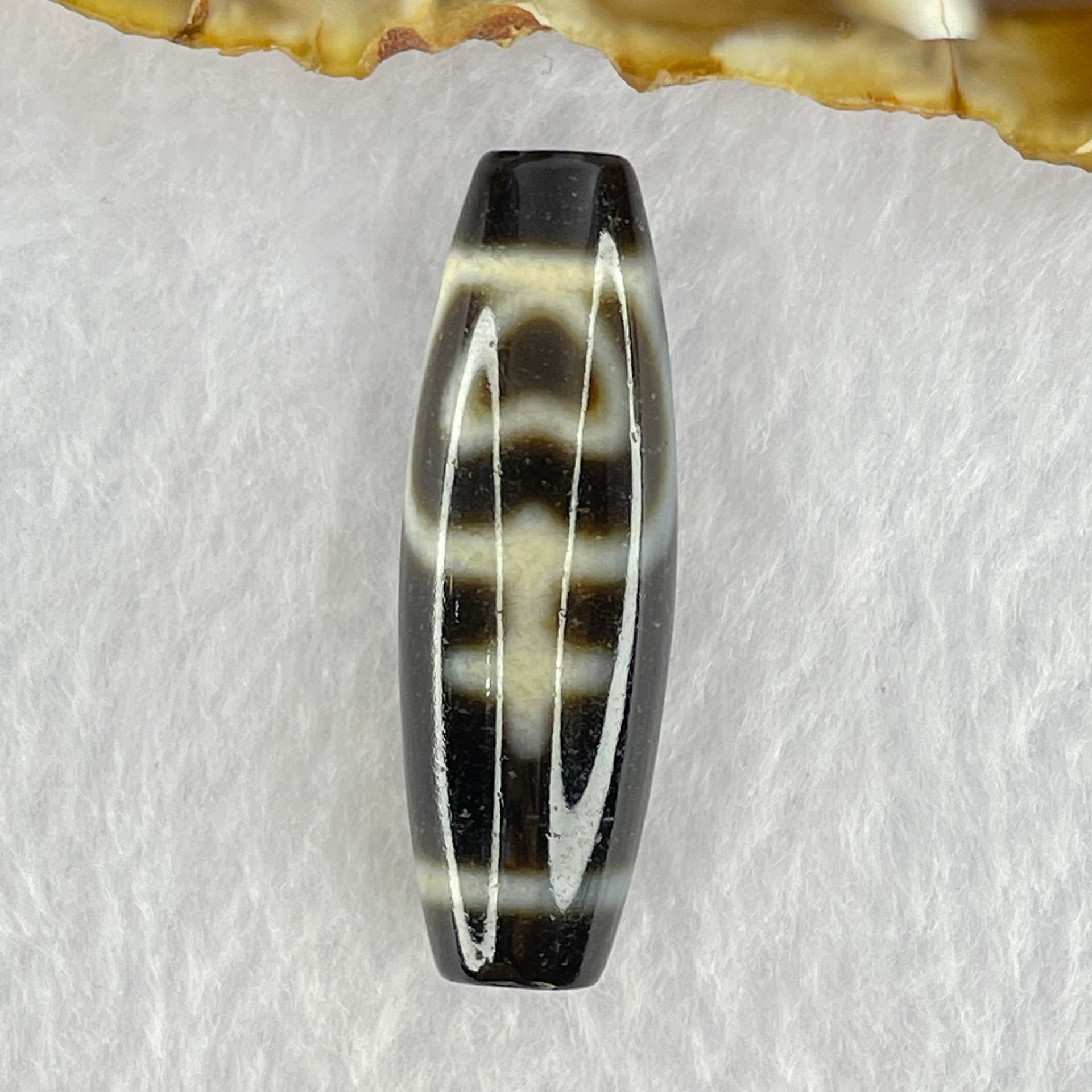 Natural Powerful Tibetan Old Oily Agate Double Nectar Vessel Dzi Bead Heavenly Master (Tian Zhu) 花蜜容器眼天珠 10.32g 40.0 by 13.4mm - Huangs Jadeite and Jewelry Pte Ltd