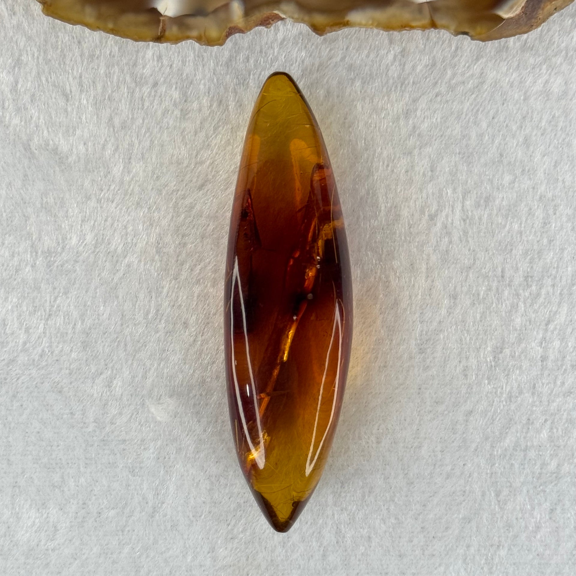 Natural Amber Mini Display 8.92g 61.4 by 17.2 by 14.9mm - Huangs Jadeite and Jewelry Pte Ltd