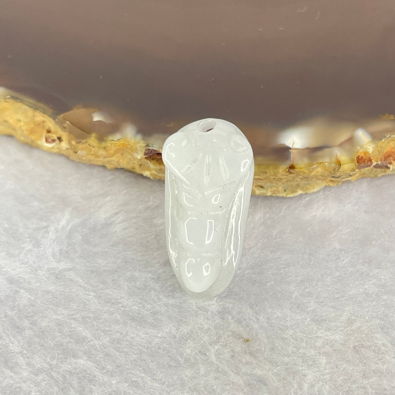 Type A Light Lavender Pea Pod Jadeite 3.08g 11.6 by 23.1 by 6.2mm - Huangs Jadeite and Jewelry Pte Ltd