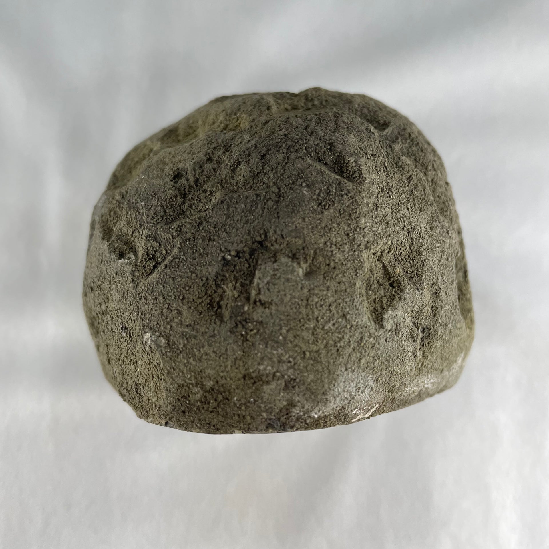 Natural Amethyst Cave with Wooden Stand 1,451.2g 116.4 by 93.7 by 190.0mm - Huangs Jadeite and Jewelry Pte Ltd