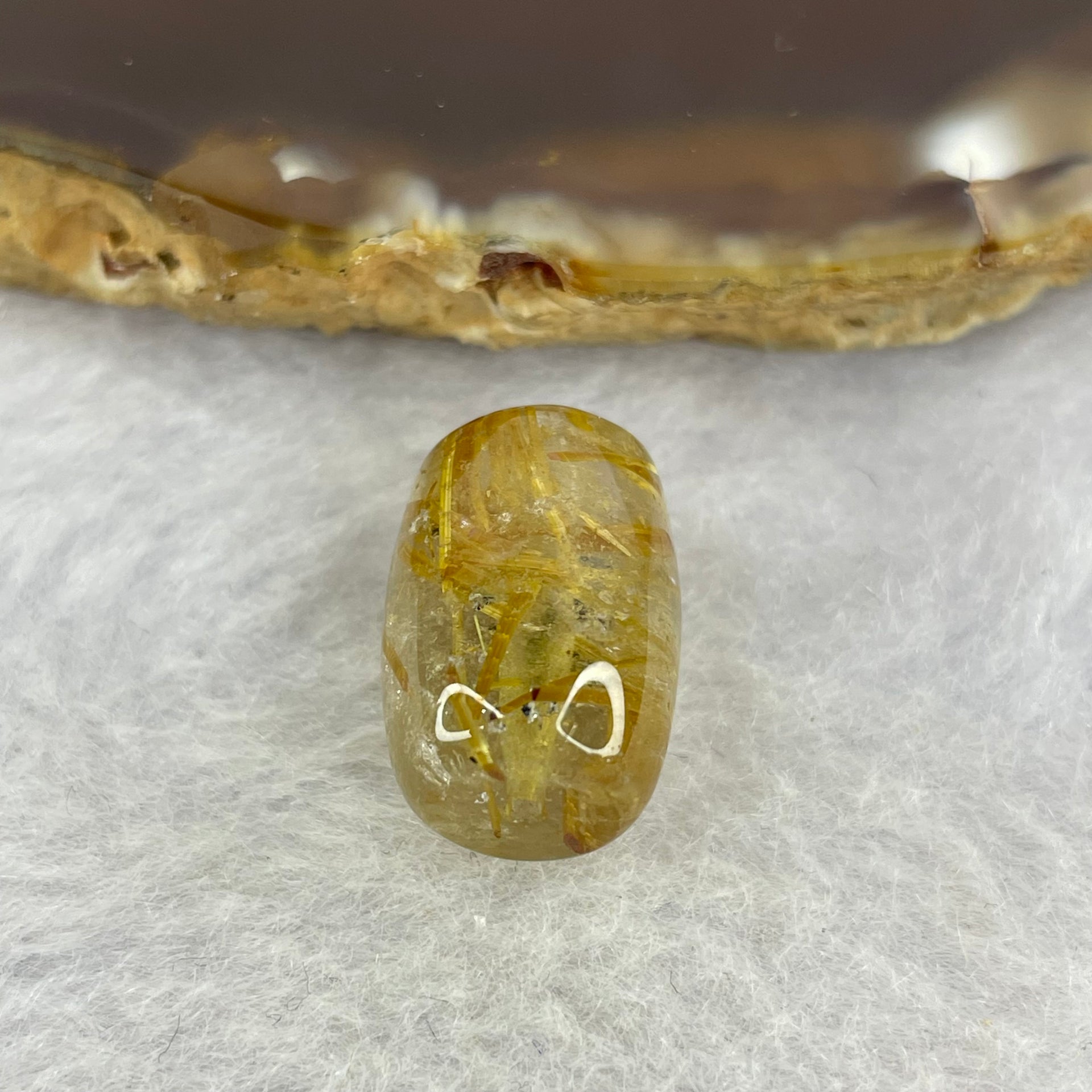 Good Grade Natural Golden Rutilated Quartz Crystal Lulu Tong Barrel 天然金顺发晶水晶露露通桶 
3.38g 16.0 by 11.2mm - Huangs Jadeite and Jewelry Pte Ltd