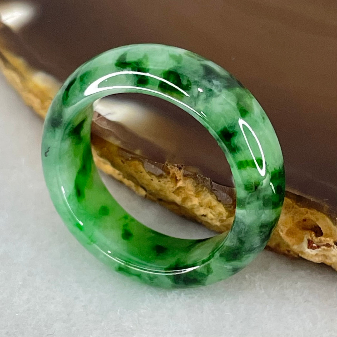 Type A Light Green with Spicy Green Piao Hua Jadeite Ring 5.42g 7.6 by 4.0mm US8.9 HK19.9 (Close to Perfect) - Huangs Jadeite and Jewelry Pte Ltd