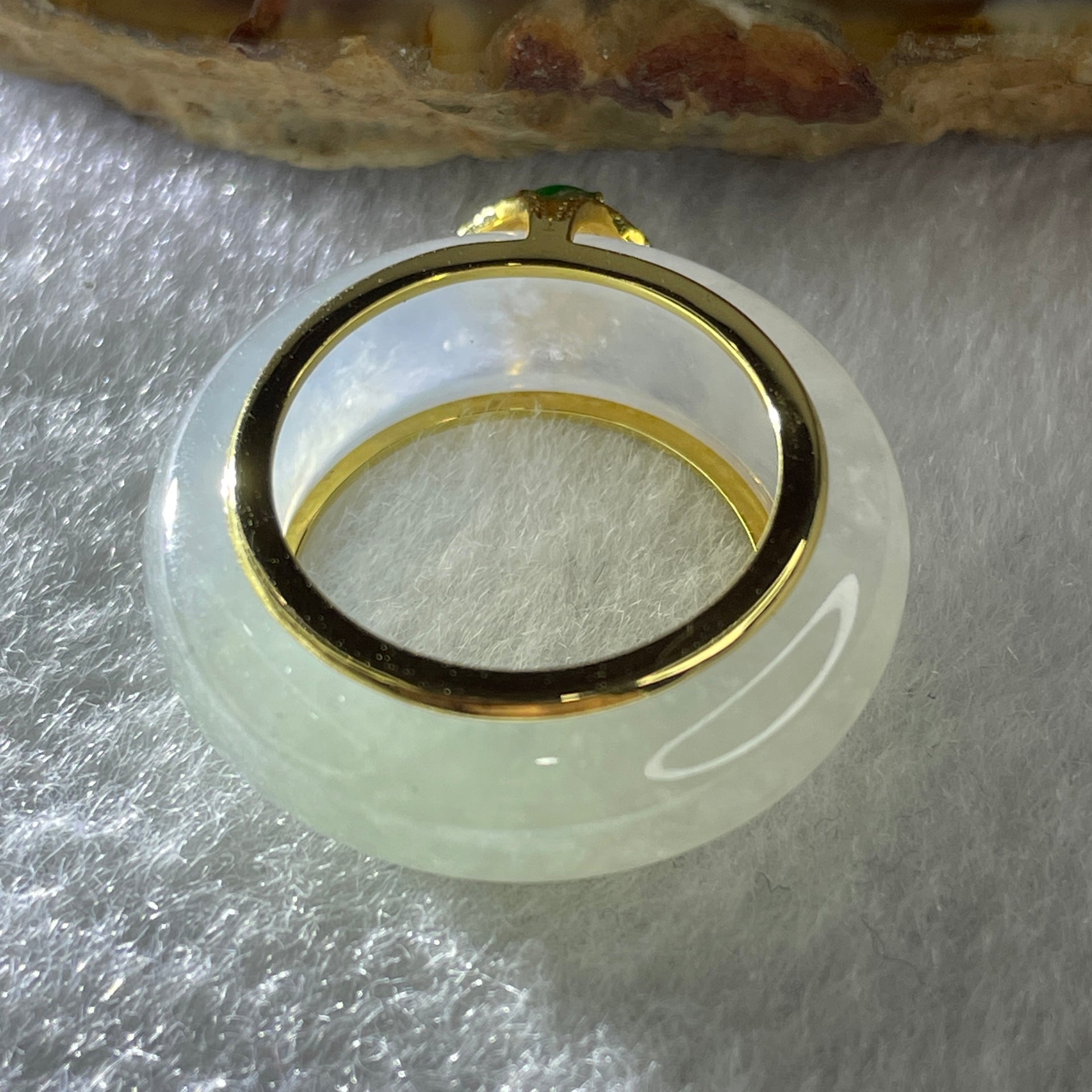 Natural Type A Icy Colorless to White Jadeite Ring with 18k Yellow Gold and Green Jadeite Bead 6.52g 6.8 by 4.5mm US 5.2 HK 11.1 - Huangs Jadeite and Jewelry Pte Ltd