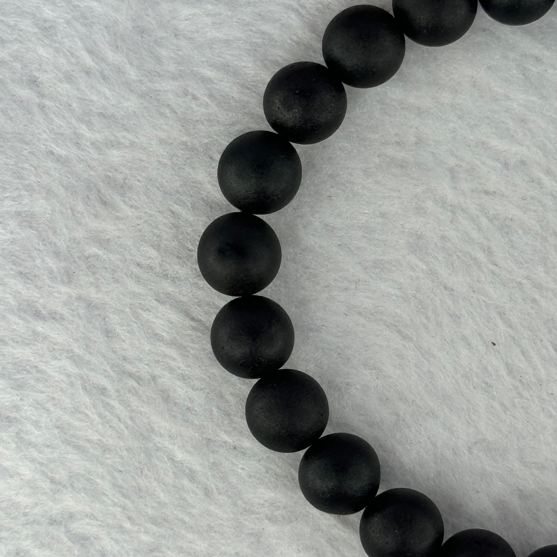 Natural Dark Matt Black Amber Beads Bracelet 天然大黑天翁琥珀手链 7.30g 16cm 8.4mm 23 Beads - Huangs Jadeite and Jewelry Pte Ltd