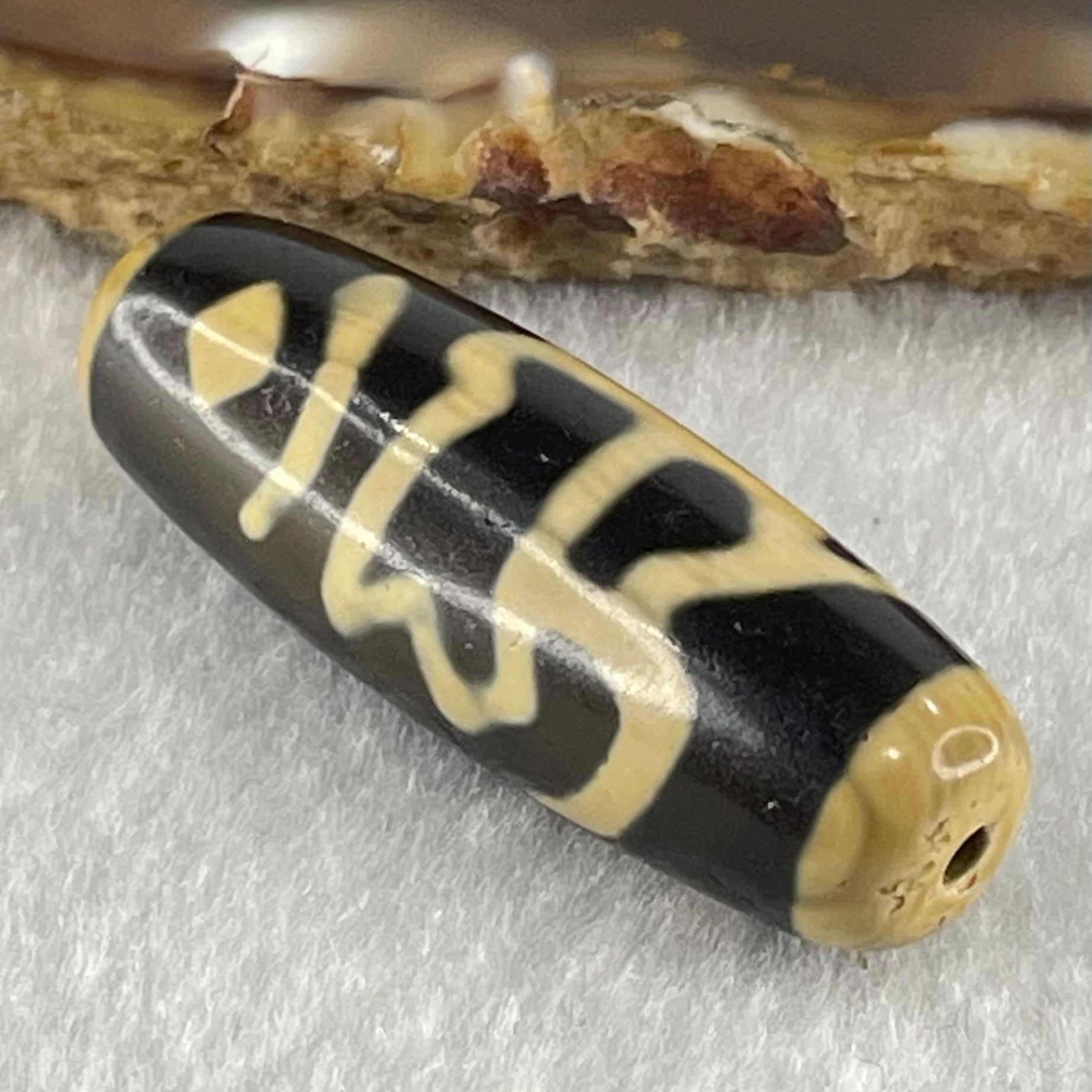 Natural Powerful Tibetan Old Oily Agate Ancient Samantabhadra Bodhisattva Guan Yin Dzi Bead Heavenly Master (Tian Zhu) 普贤菩萨天珠 10.08g 38.0 by 13.0mm - Huangs Jadeite and Jewelry Pte Ltd