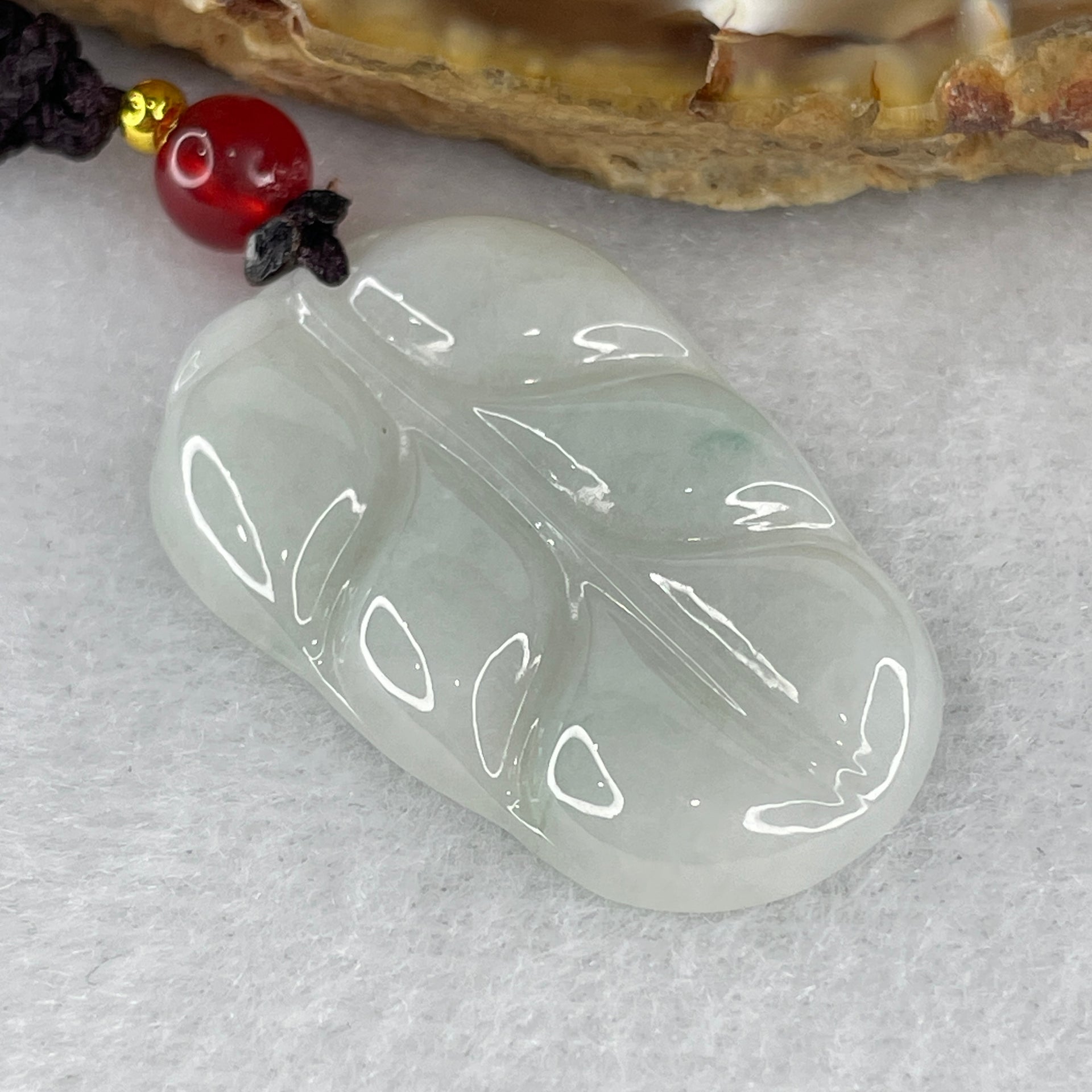 Type A Faint Green Lavender Jadeite Leaf Pendent 6.90g 31.7 by 21.4 by 4.0mm - Huangs Jadeite and Jewelry Pte Ltd